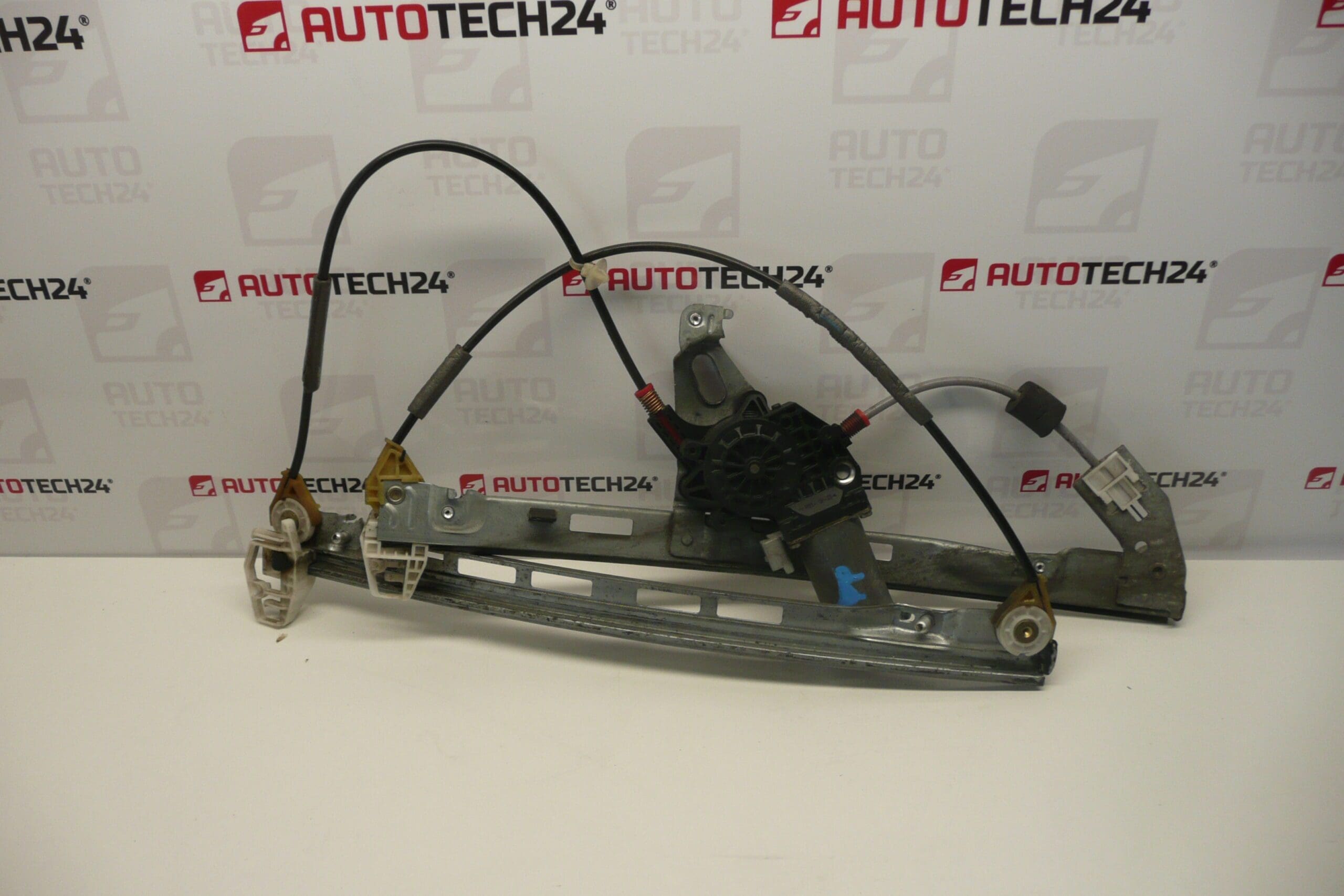 Extrator dianteiro direito Peugeot 206 9222F8