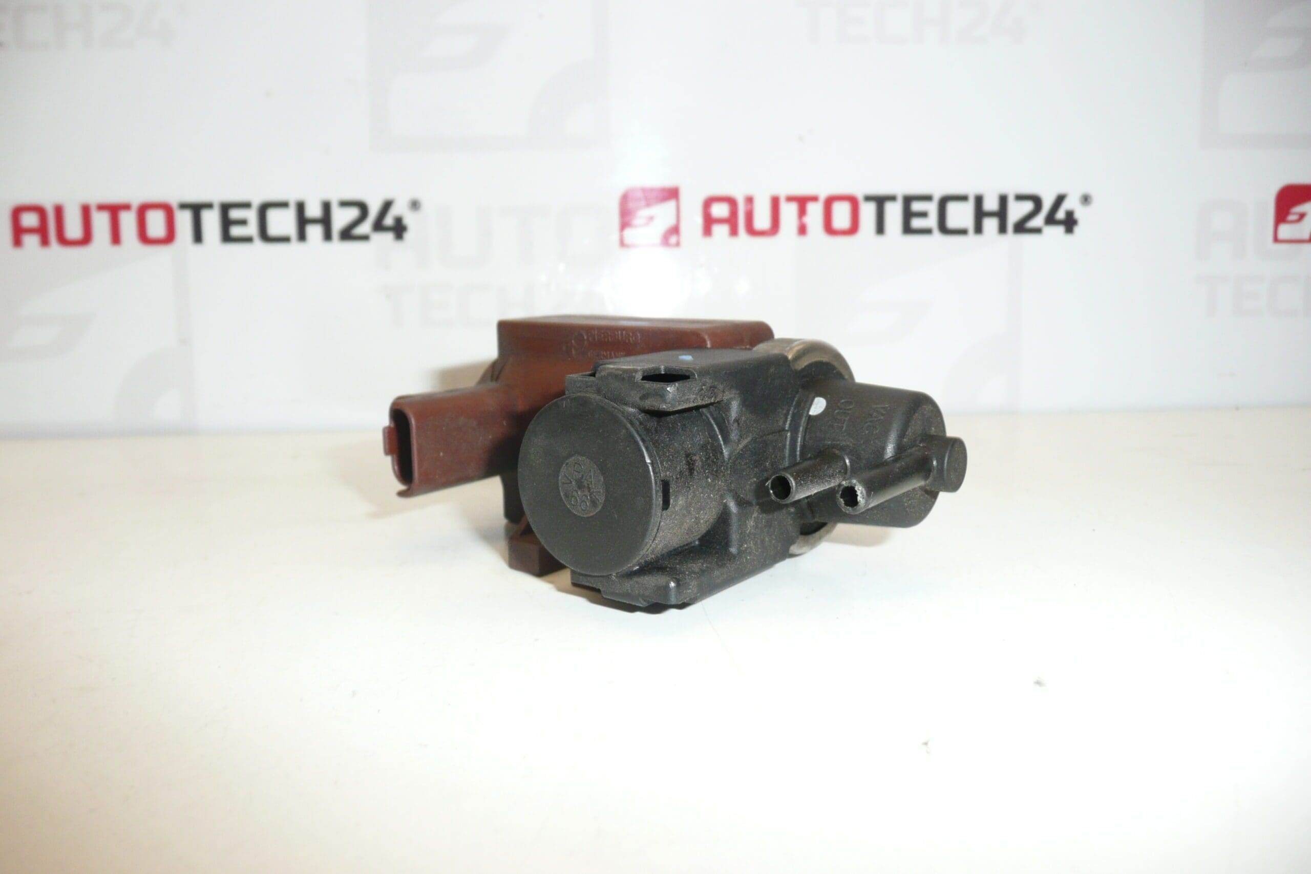 Válvula de vácuo Citroën Pierburg 7.00612.00 9654282880 1618C9