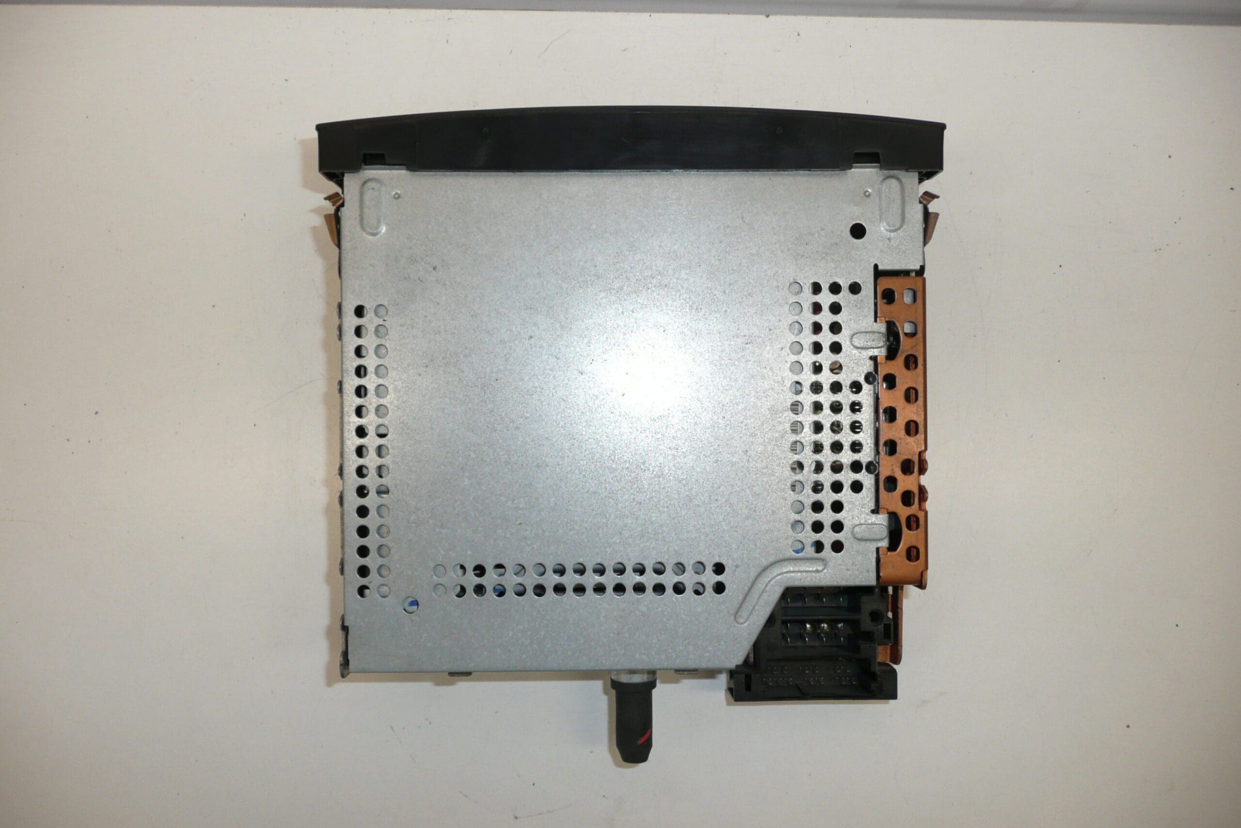 Auto-rádio com CD Citroën Peugeot 96514684XT