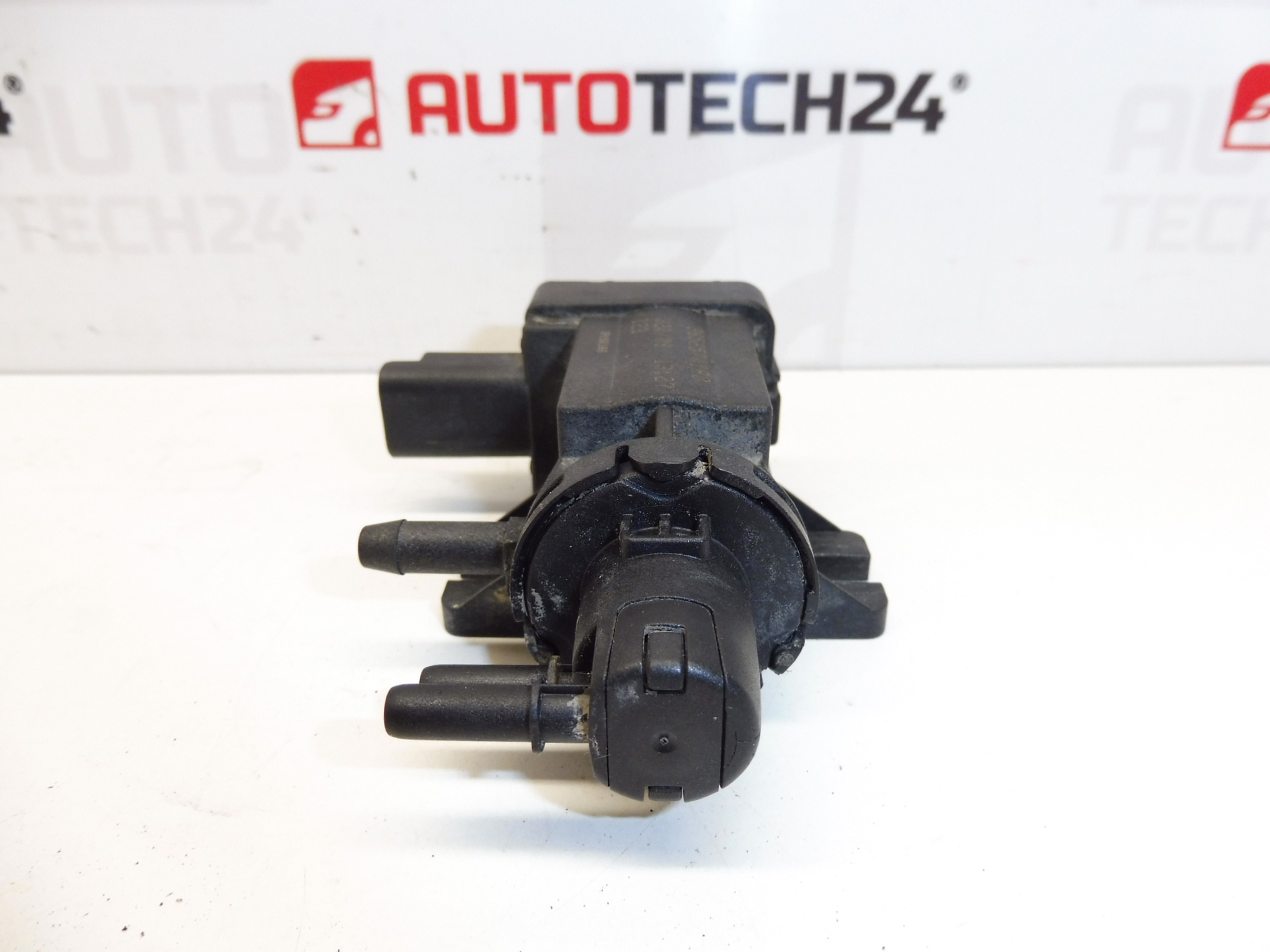 Válvula de vácuo Citroën Peugeot Bitron 9652997580 1618QK