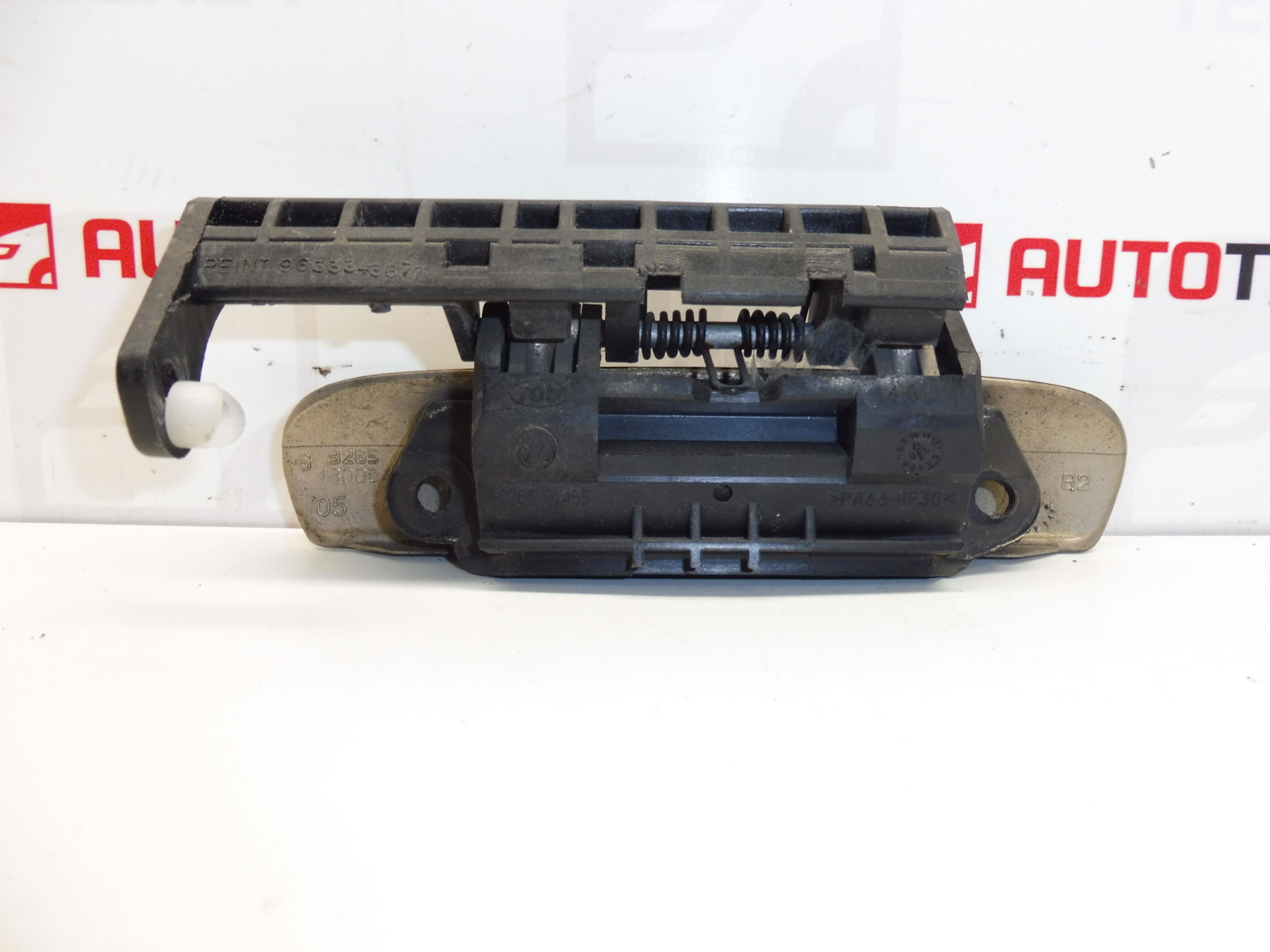 Puxador da porta esquerda Citroën Xsara Picasso KDDC 9101R8