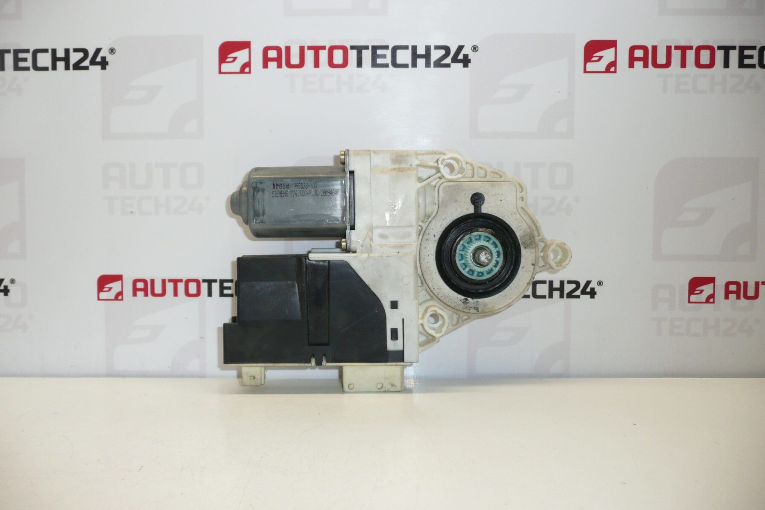 Motor de enrolamento do vidro dianteiro Citroën C5 9649303980 9221AJ