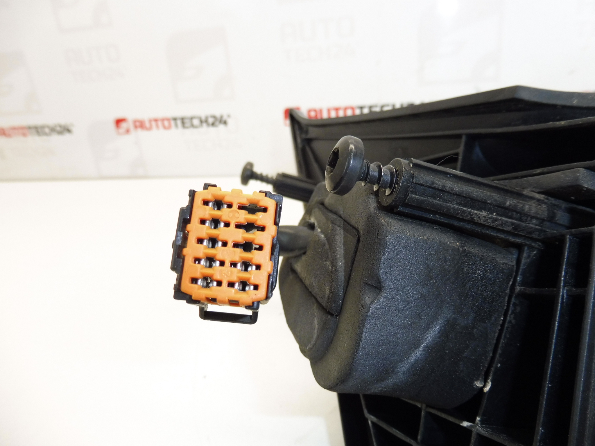 Retrovisor direito Citroën Xsara KPUC 8148GL