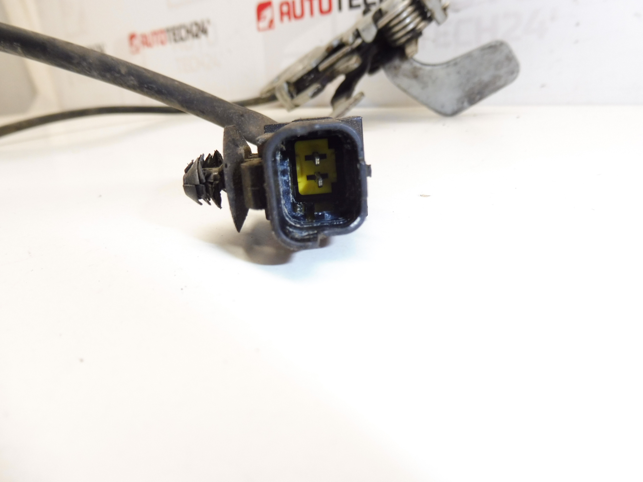 Fecho do capot Peugeot 607 793454