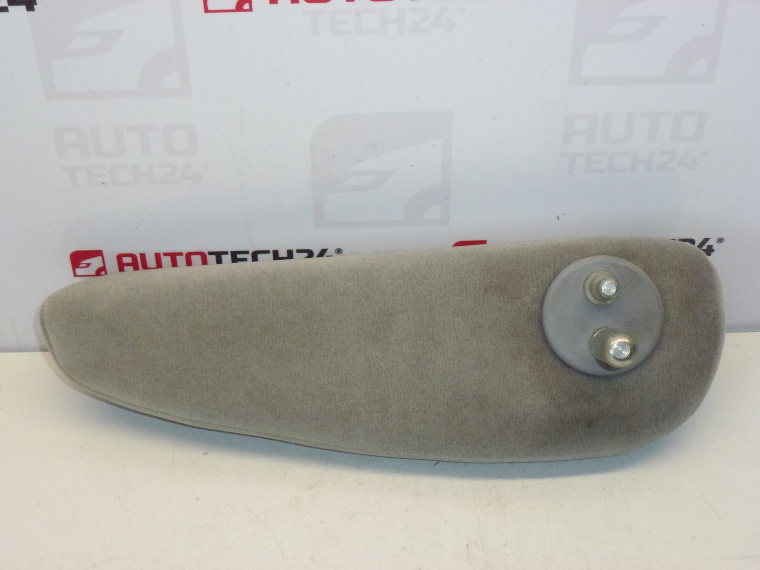 Apoio de braço esquerdo Citroën Peugeot 8830V4