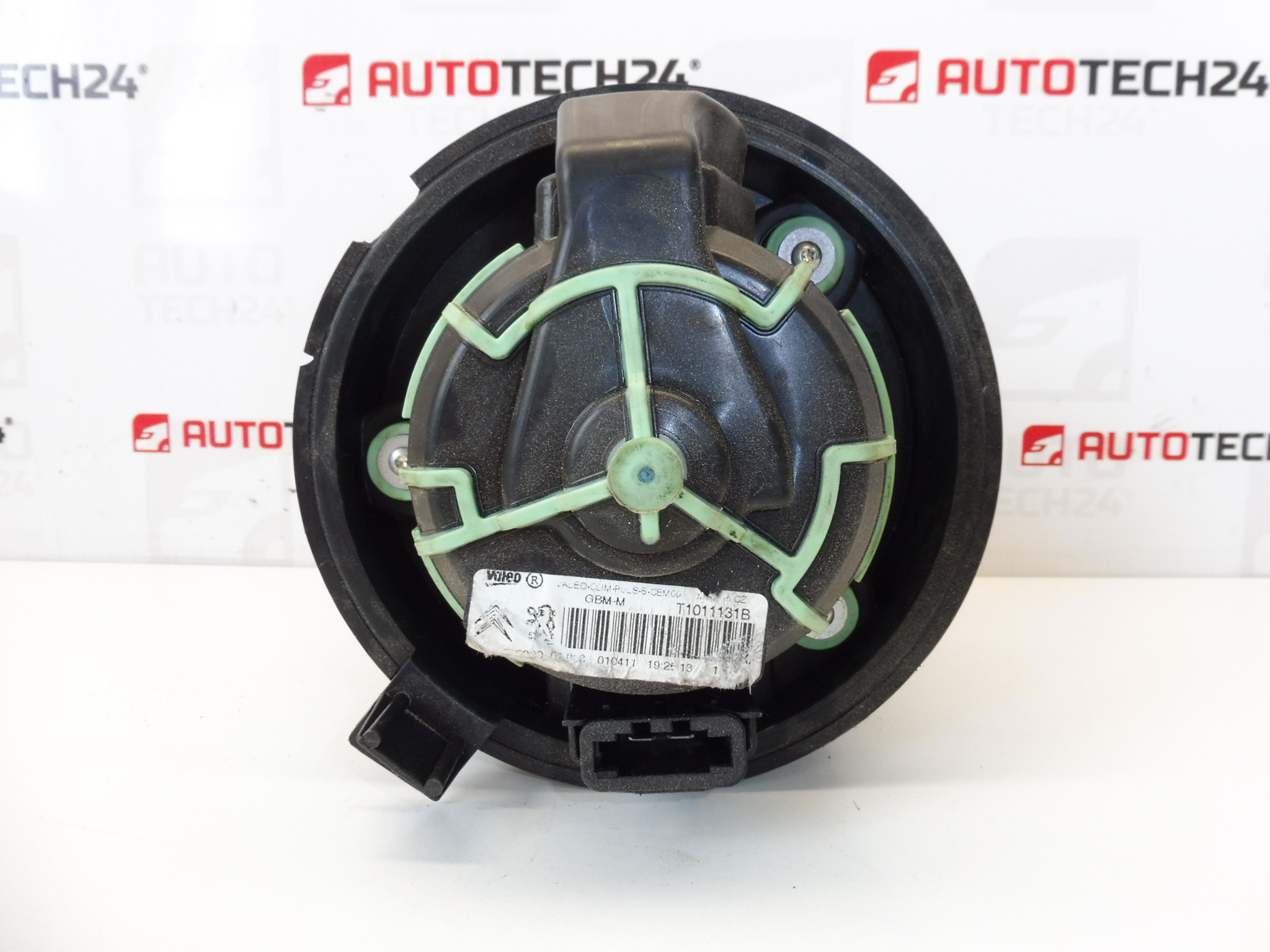 Ventilador do aquecedor Valeo Citroen Peugeot T1011131B 6441CZ