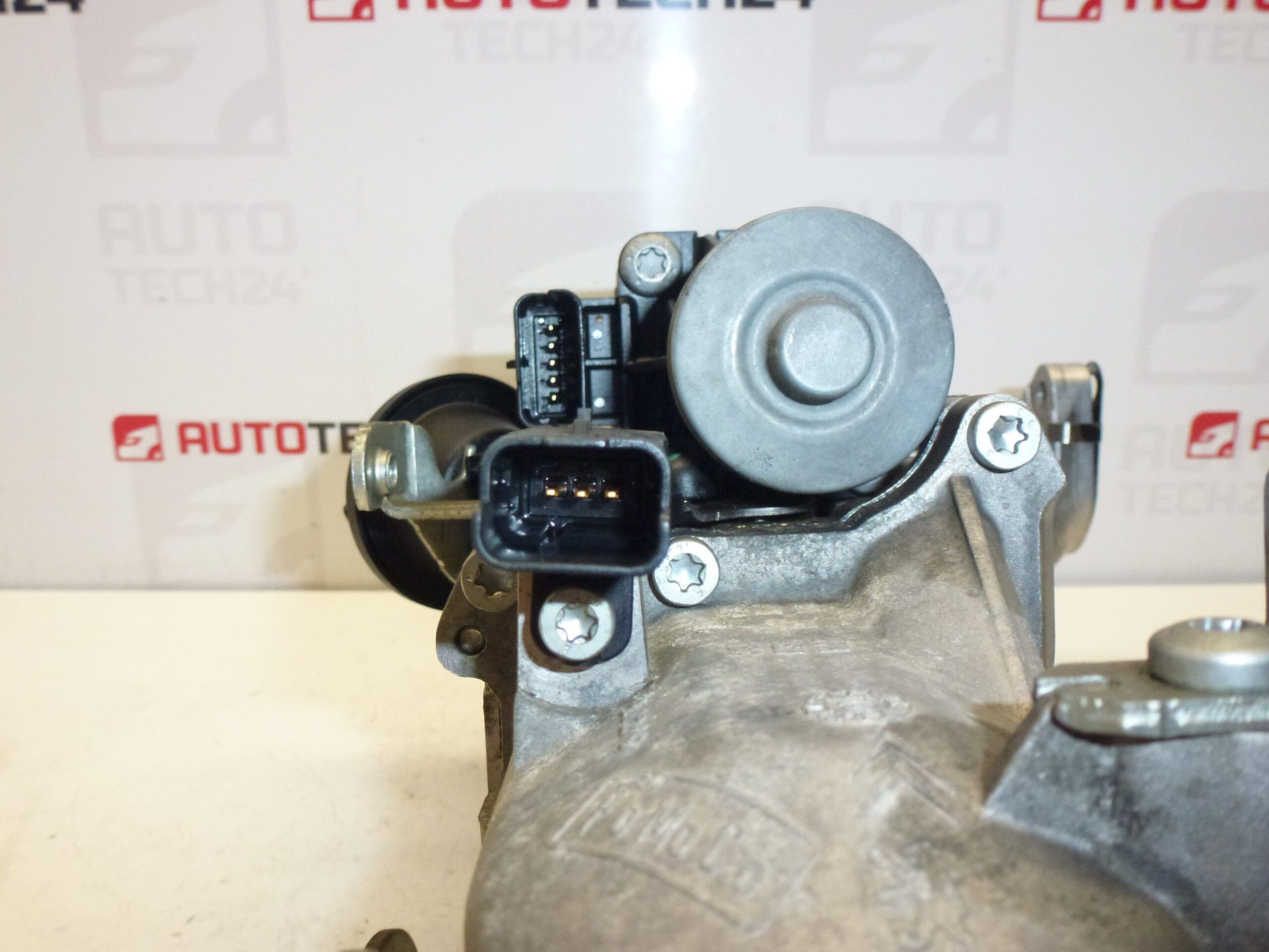 Válvula EGR com sensor 1.4 HDI 1.6 HDI Citroën Peugeot 9671187780 1618LC