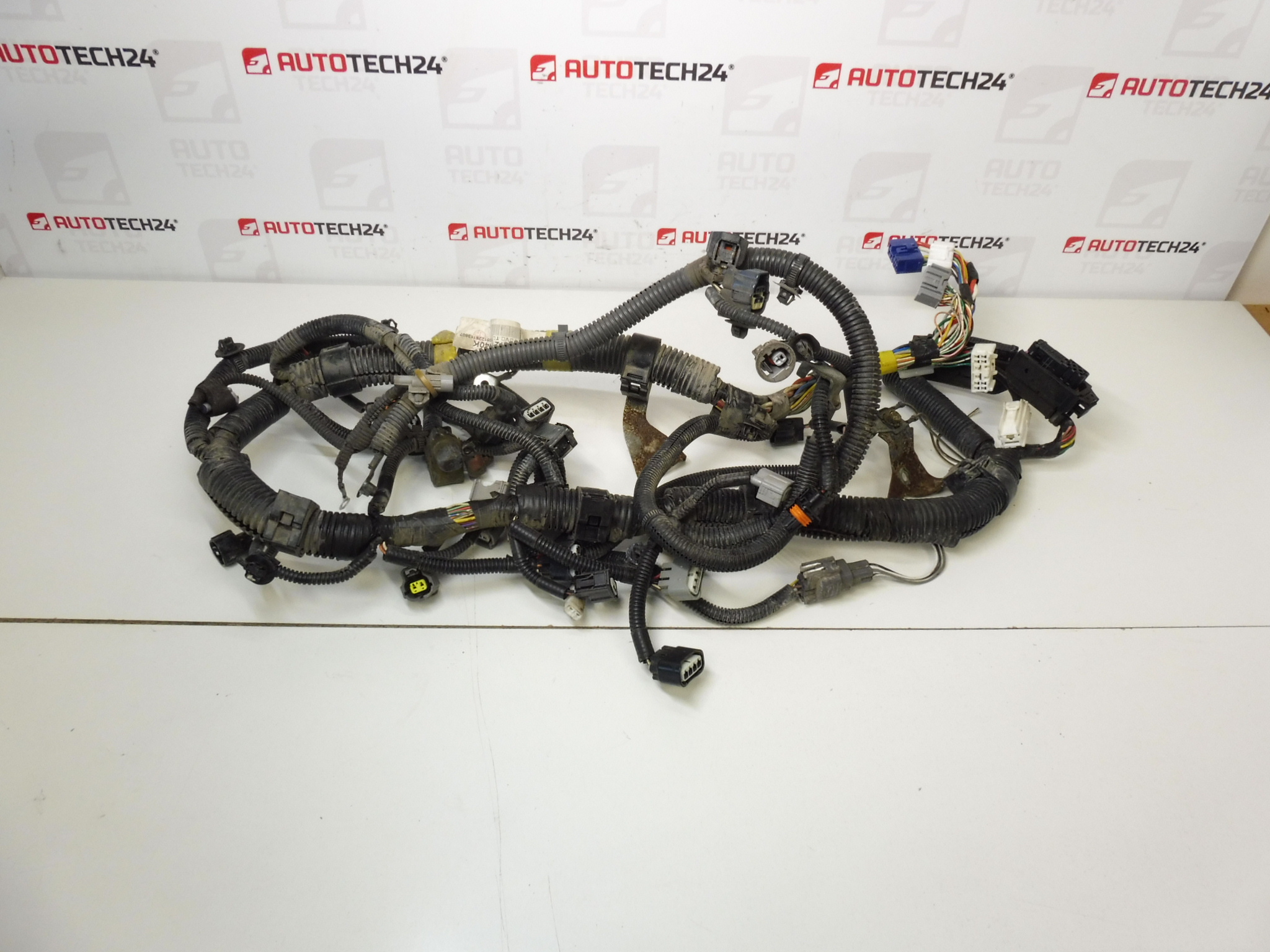 Arnês Citroën Peugeot 1.0 KR automático 821210H040