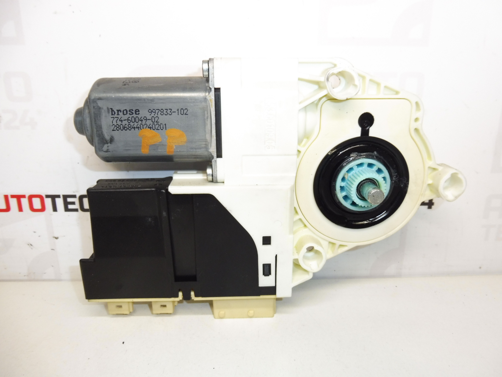 Motor de enrolamento do vidro dianteiro direito Citroën Peugeot 1400794680 9222AF