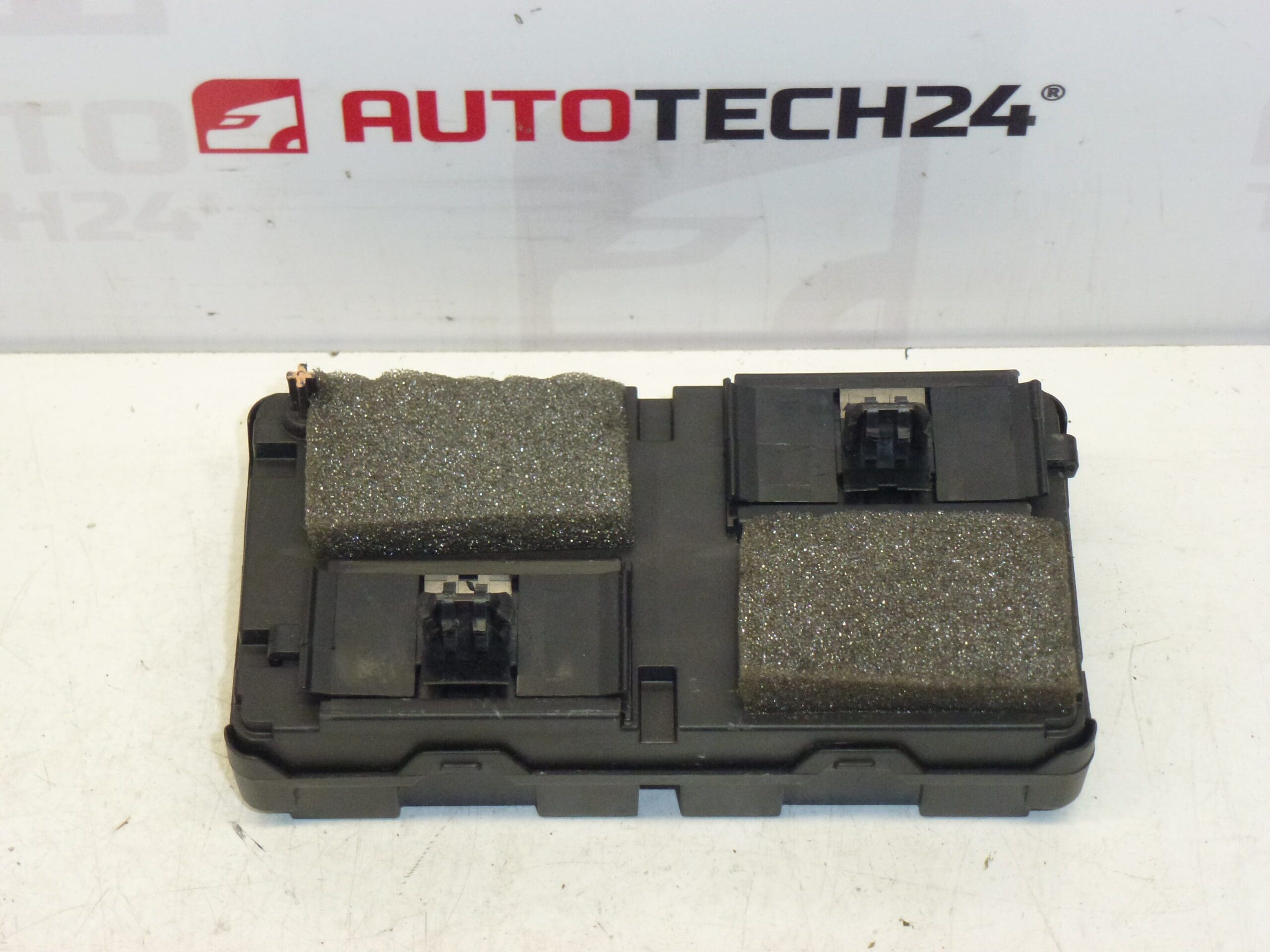 Unidade Citroën Peugeot 9655140080