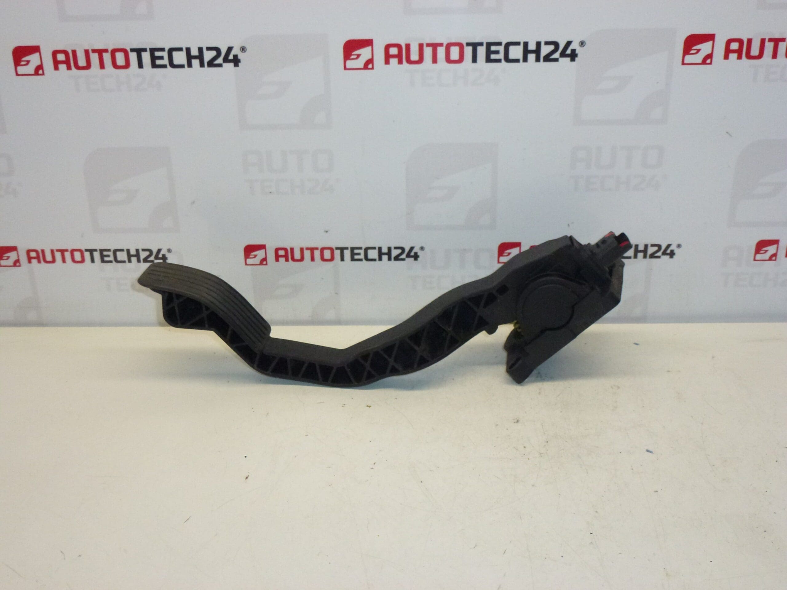 Pedal do acelerador Peugeot 206 Bosch 9645852280 0280752237 1601Q2