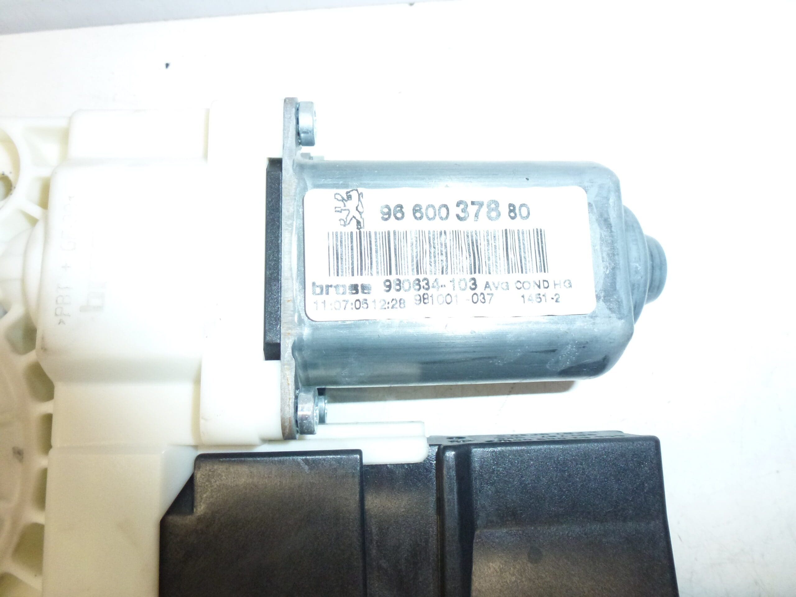 Motor Peugeot 307 CC Janela Esquerda 9660037880 9221CN