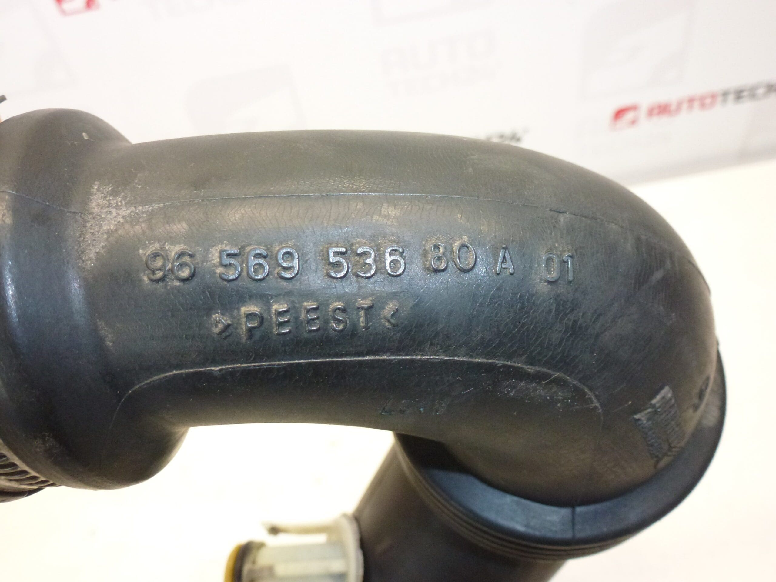 Mangueira turbo 1.6 HDI Citroën Peugeot 9656953680 1434E1