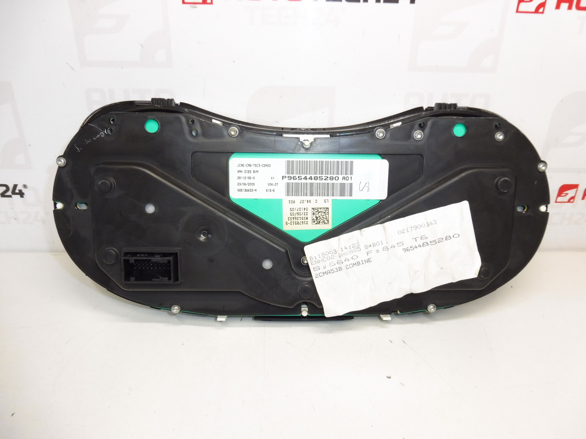 Quilometragem velocímetro 272420 km Peugeot 307 9654485280 6106N4