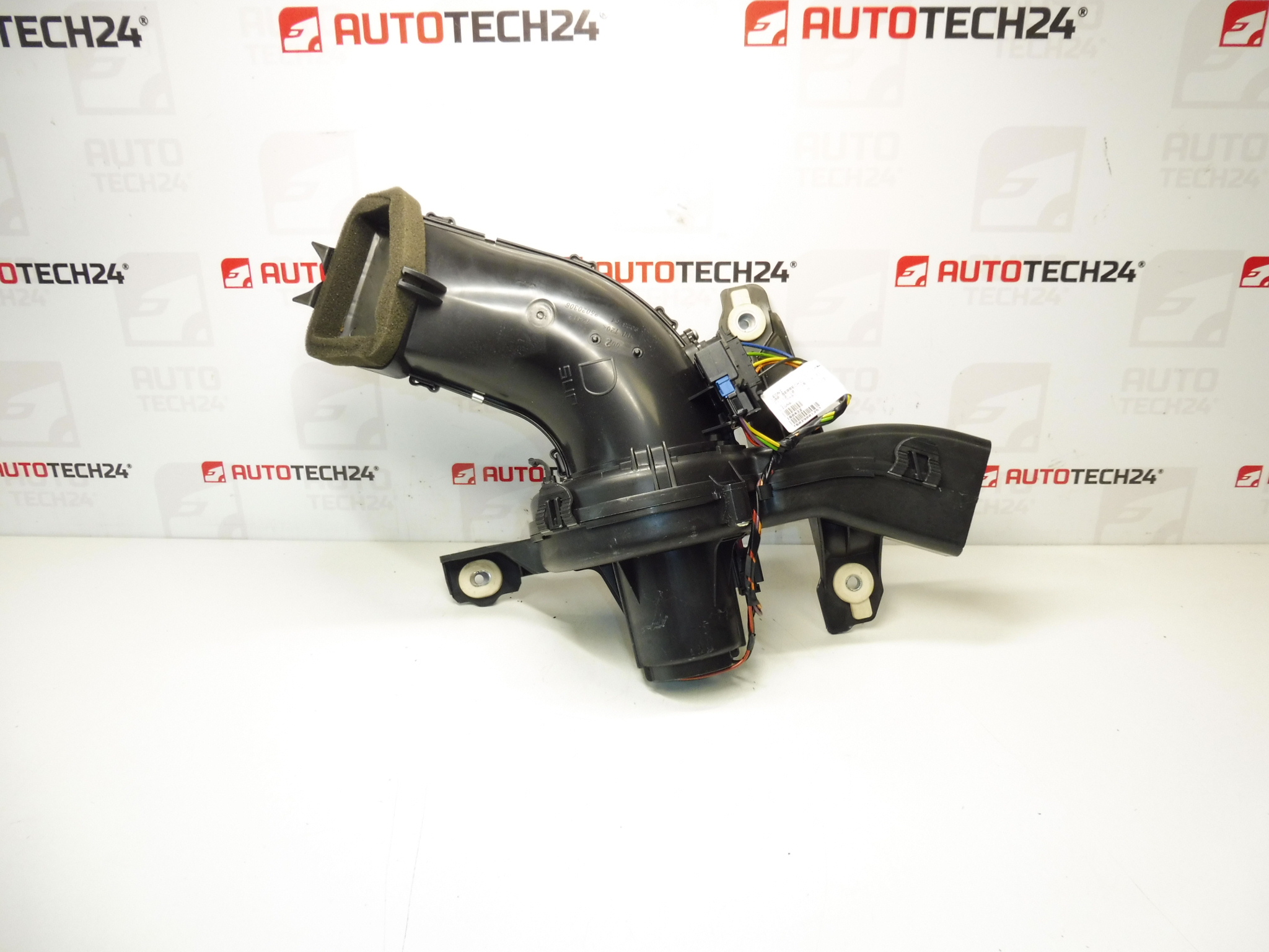 Ventilador do aquecedor direito Peugeot 3008 5008 9683444380 T5156001 6441CW