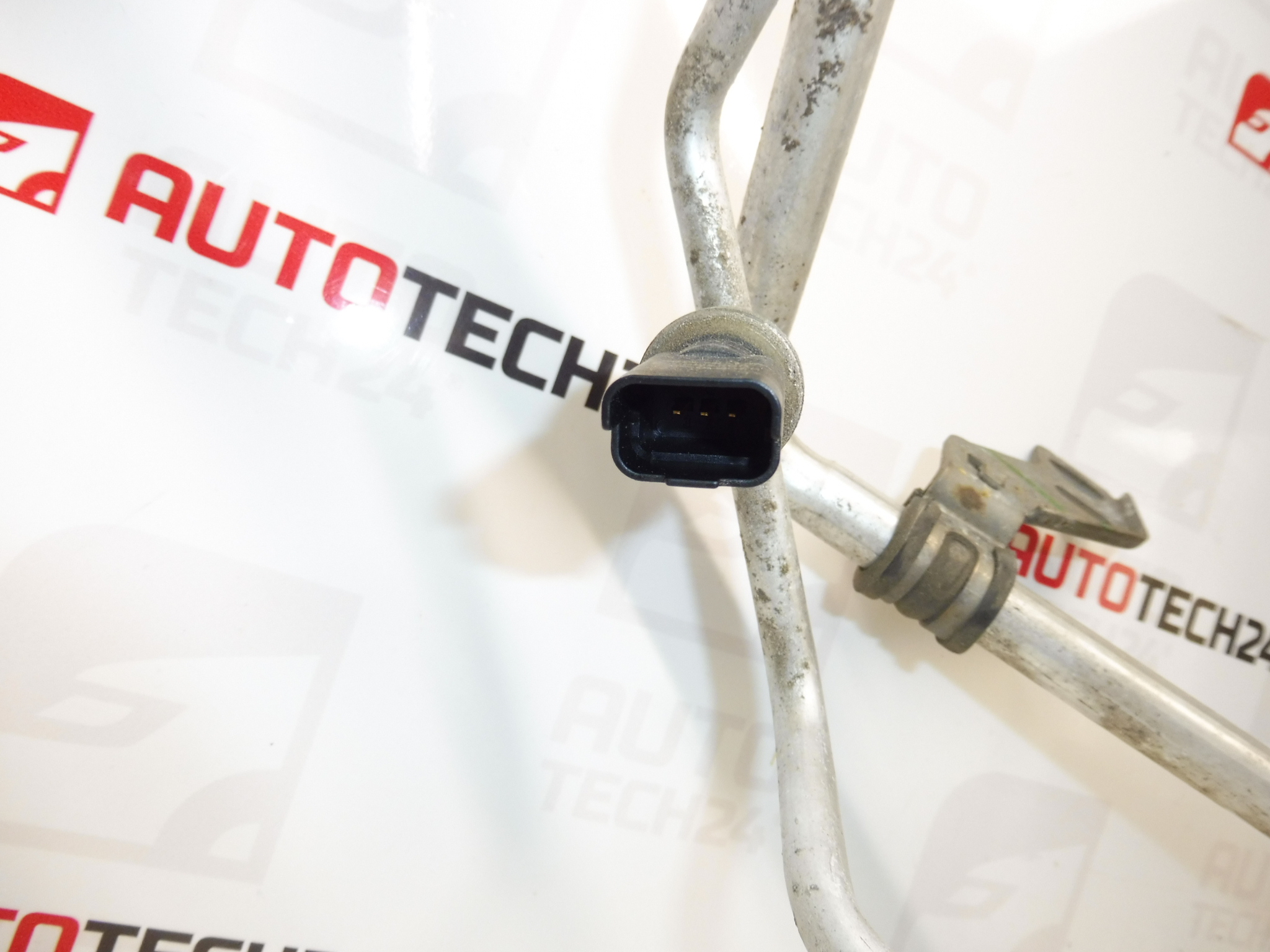 Tubo climático Peugeot 1007 9680436080 6460TJ