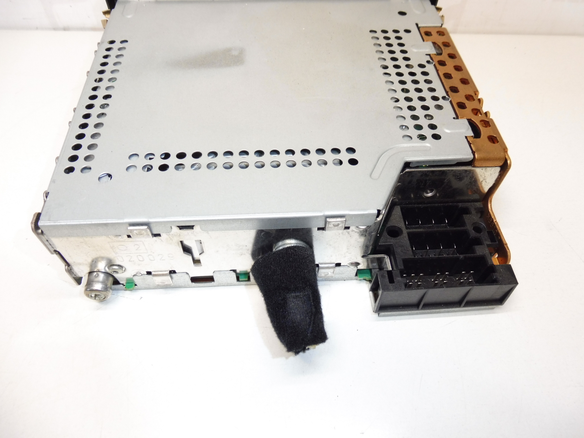 Auto-rádio com CD Citroën Peugeot 96599990XT00