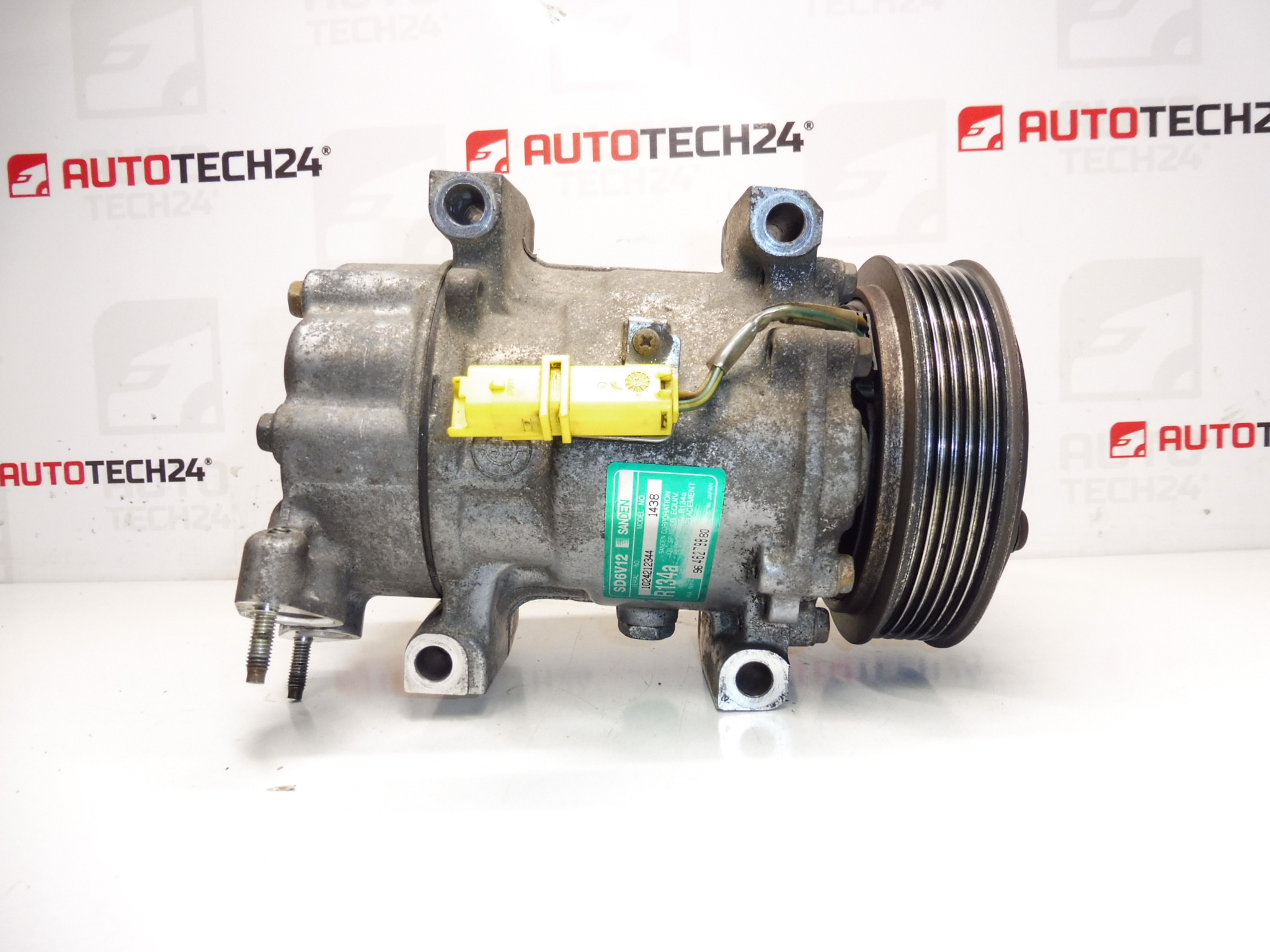 Compressor de ar condicionado Sanden SD6V12 1438 9646279880