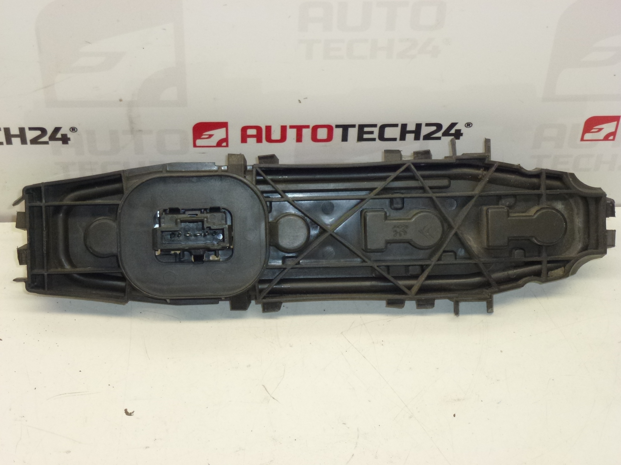 Soquete da lâmpada traseira Citroën C3 6350Q3, 6351Q3, 6350X5, 6351X5