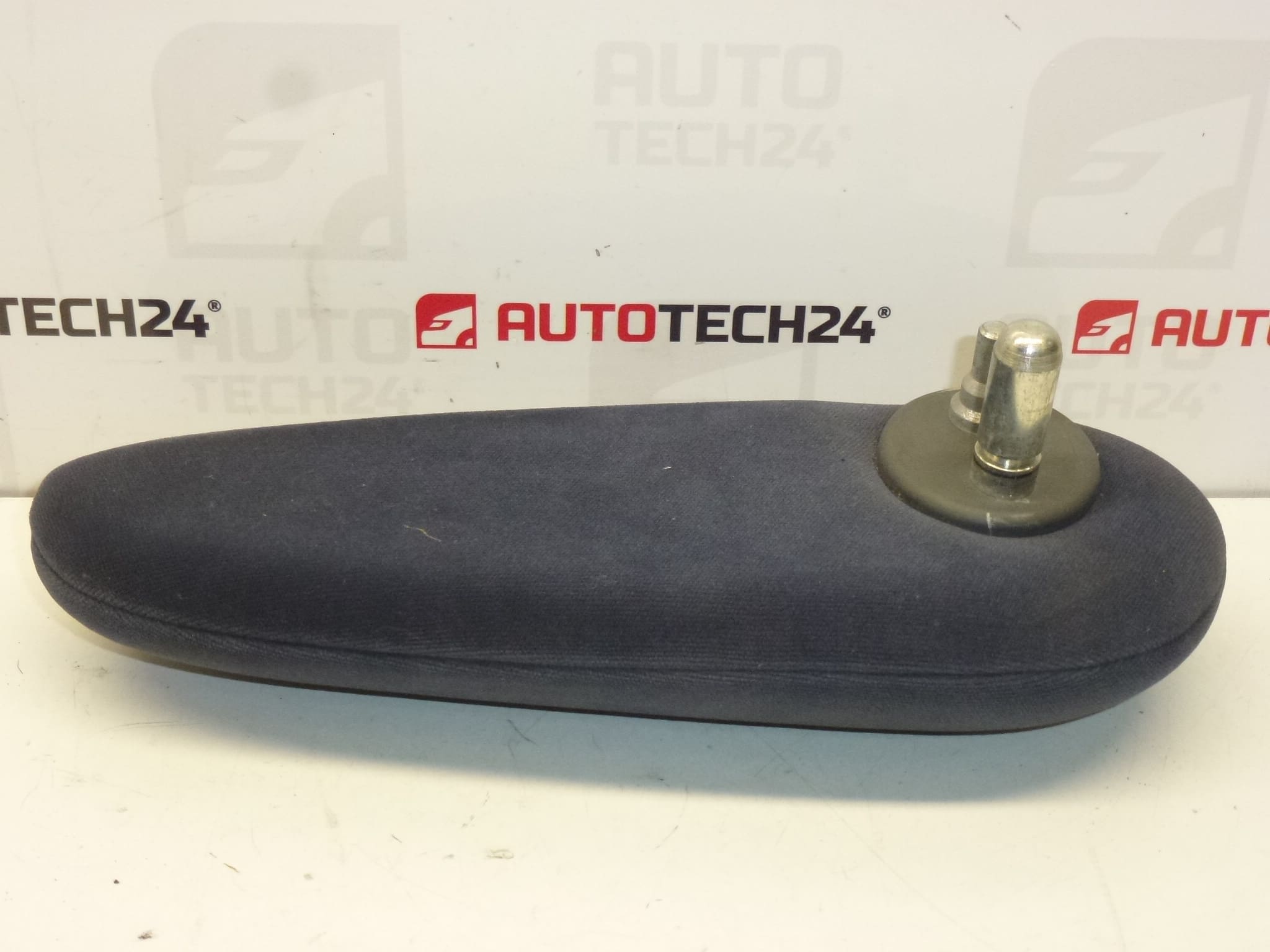 Apoio de braço esquerdo Citroën Peugeot 8830HQ