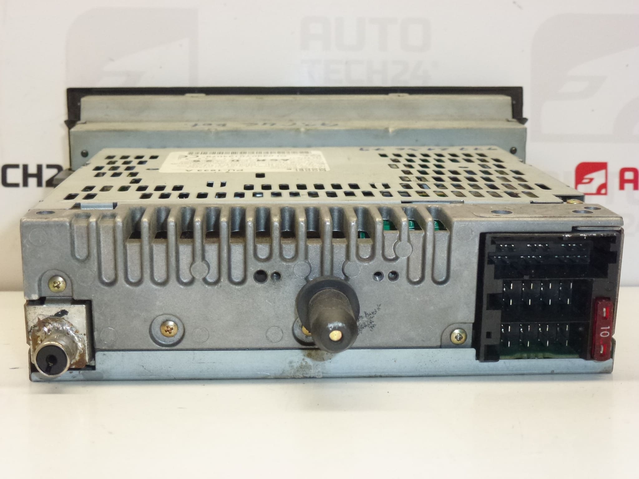 Auto-rádio com CD Peugeot 406 9636704880 9643180280
