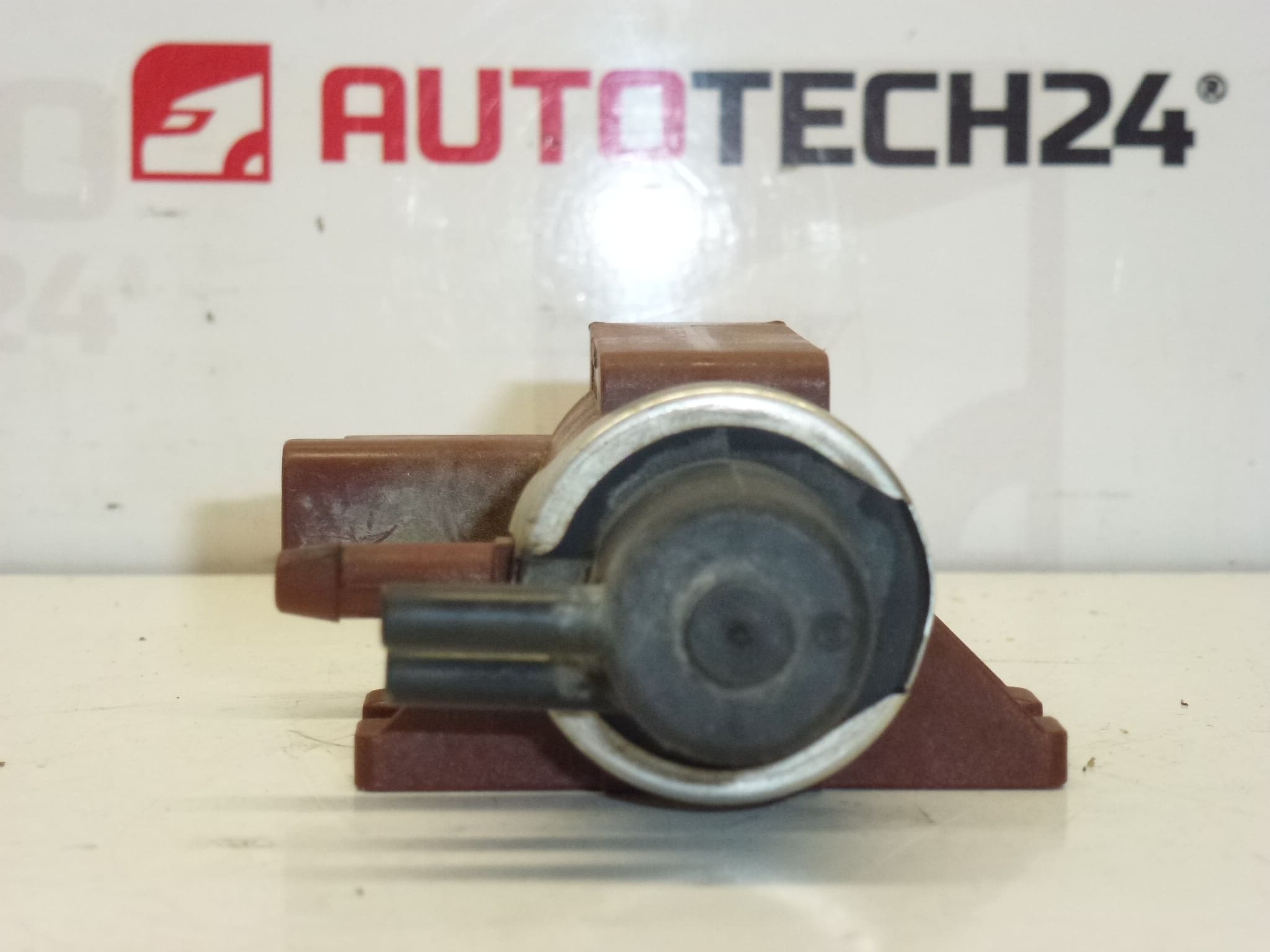 Válvula de vácuo Citroën Pierburg 7.00968.03 9652997580