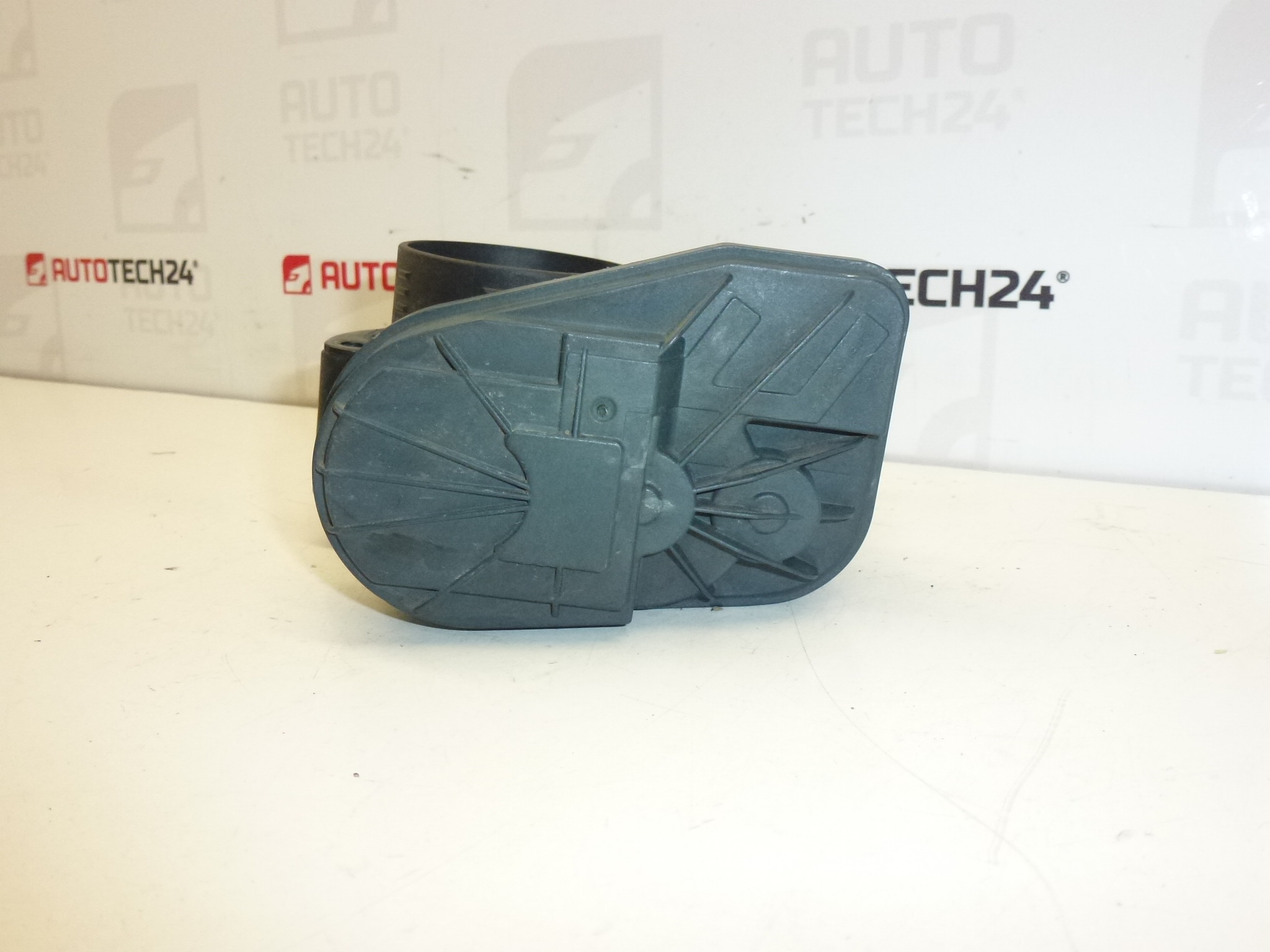 Válvula de aceleração 1.6 16V Citroën Peugeot 0280750164 9649510080 1635Z8