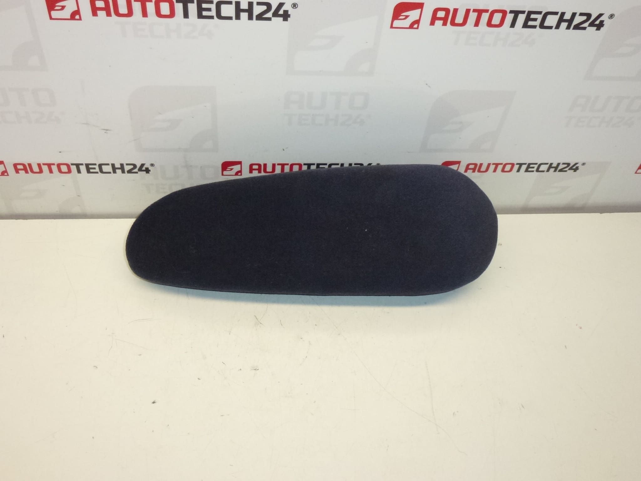 Apoio de braço esquerdo Citroën Peugeot 8830H4