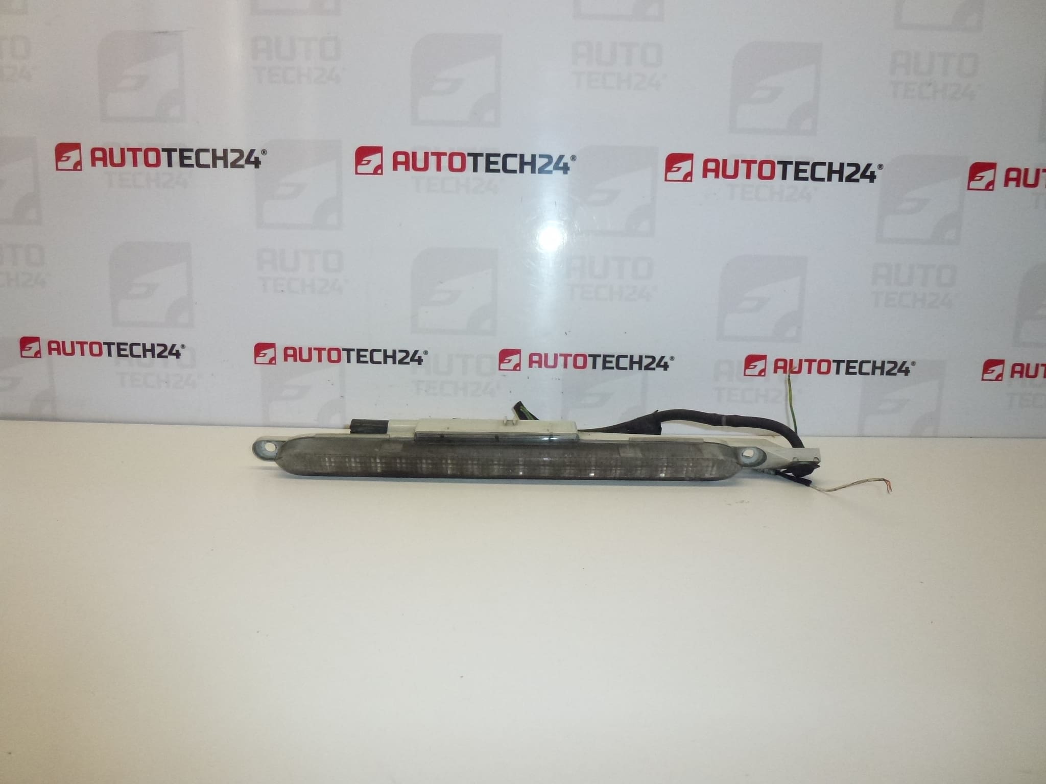 Terceira luz de freio Peugeot 406 Estate 962300938 6350H4