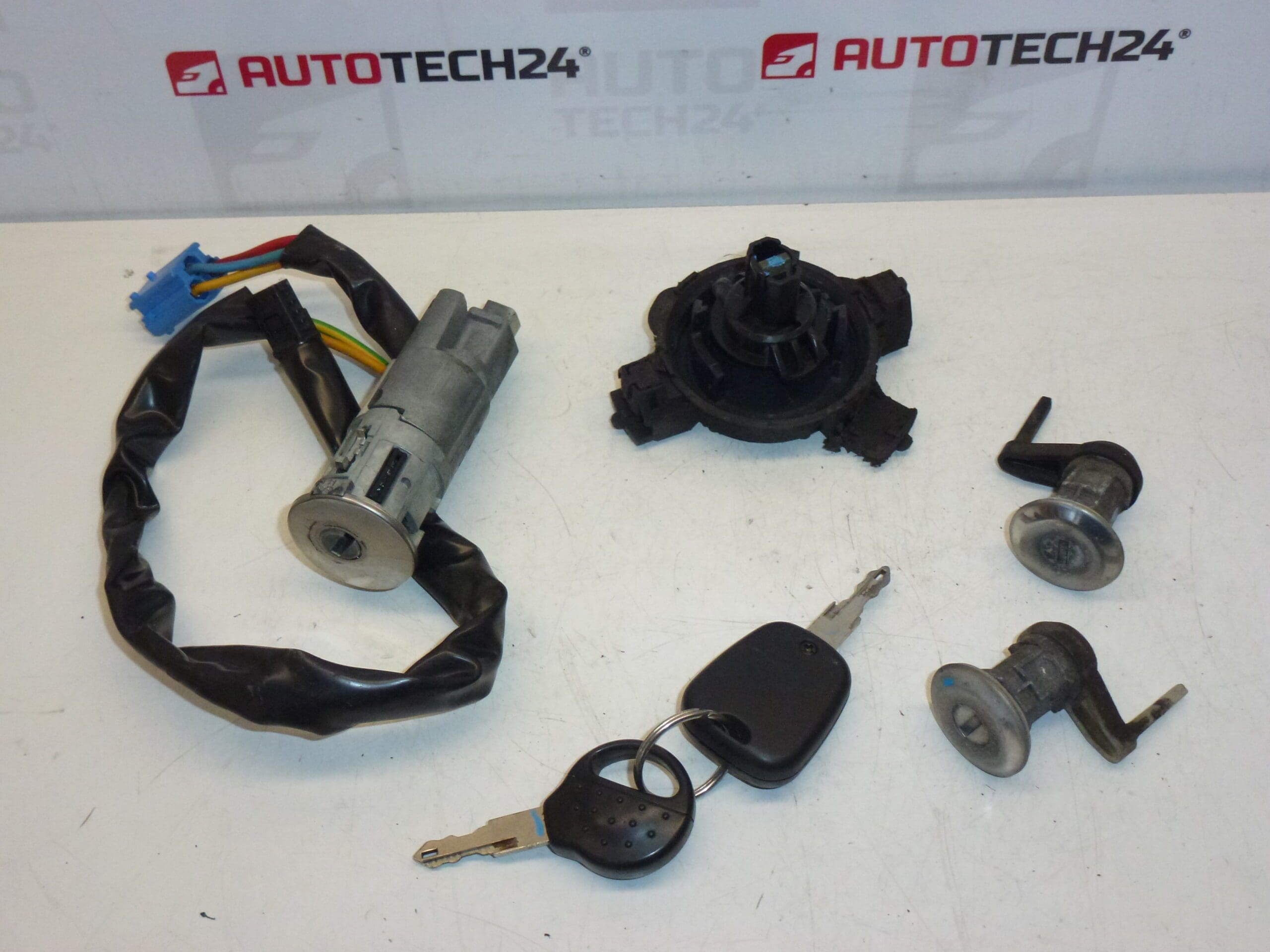 Conjunto de fechaduras para Peugeot 206 - 2 chaves - 1692330580 - 4162NR 4162Z1 - Image 2