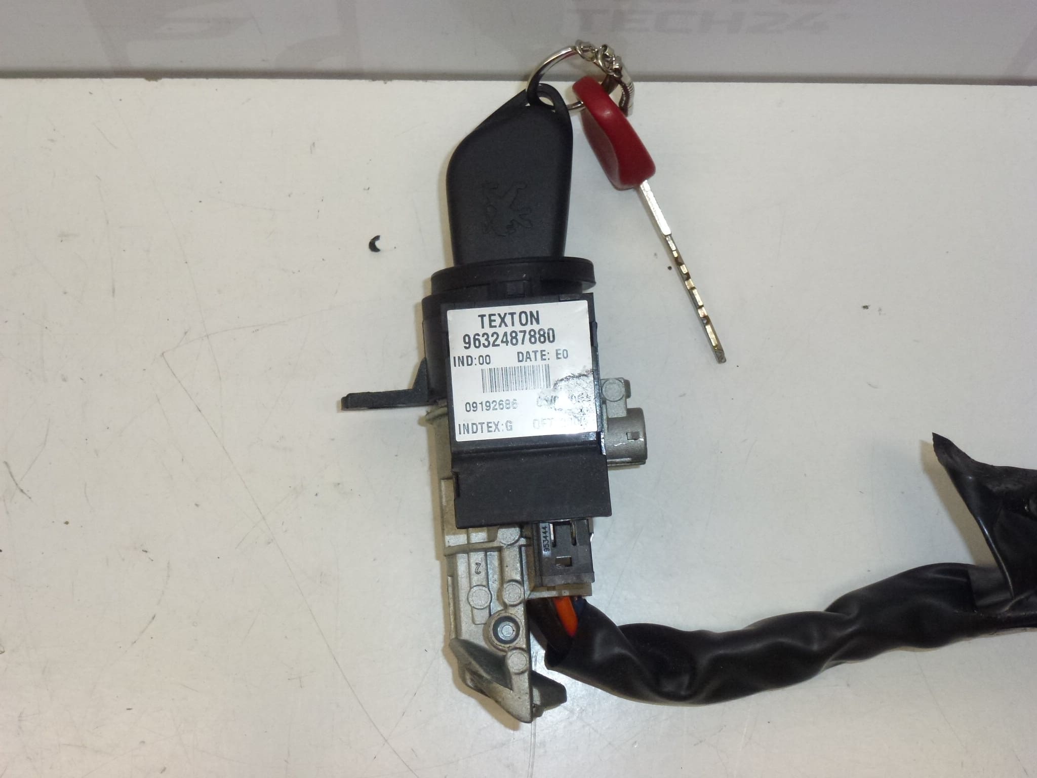 caixa de interruptores + 2 chaves Peugeot 406 4162Y5 4162R7