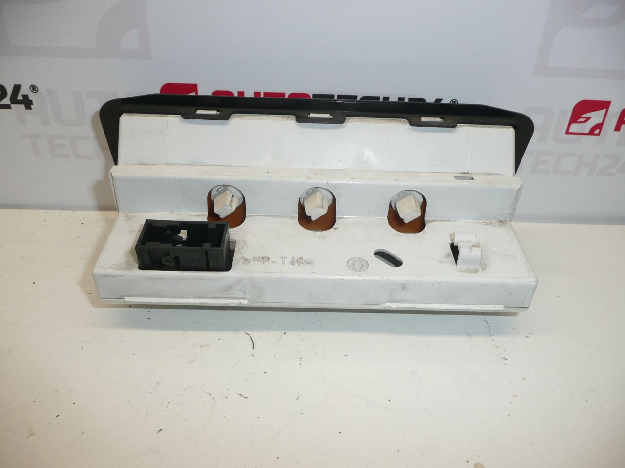 Display Rádio e Computador Peugeot 206 96613334XT F00 - Image 2