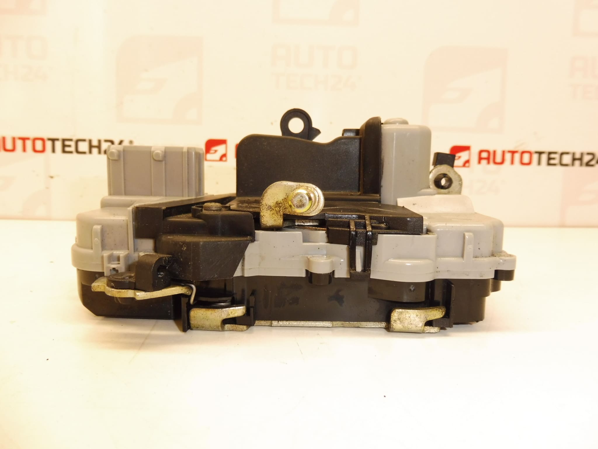 Fechadura Elétrica da Porta Dianteira Direita Citroën Xsara Picasso Conector Quadrado 9136J3 - Image 2