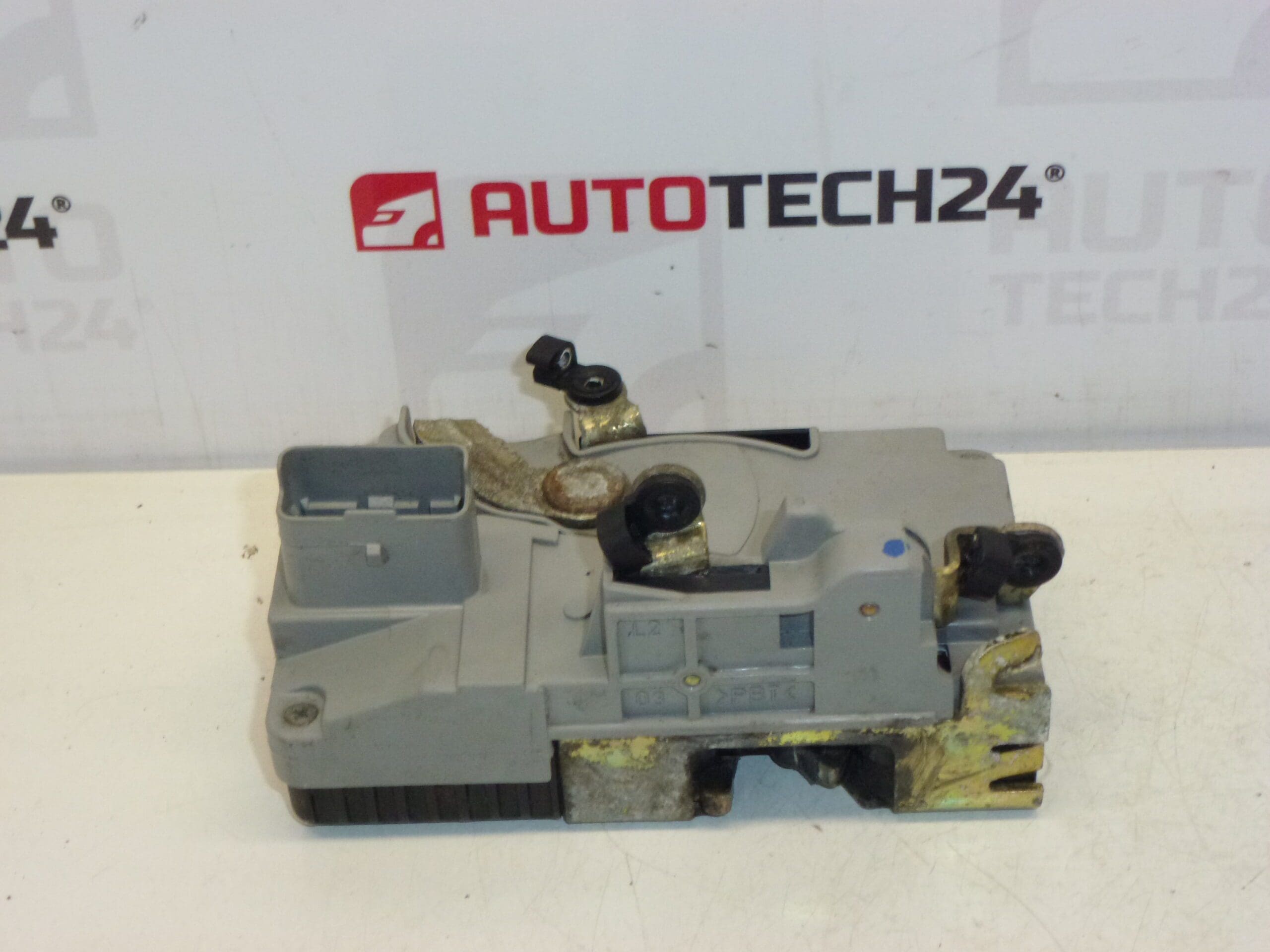 Fechadura da Porta Dianteira Esquerda Citroën Peugeot 9135H8 - Image 2