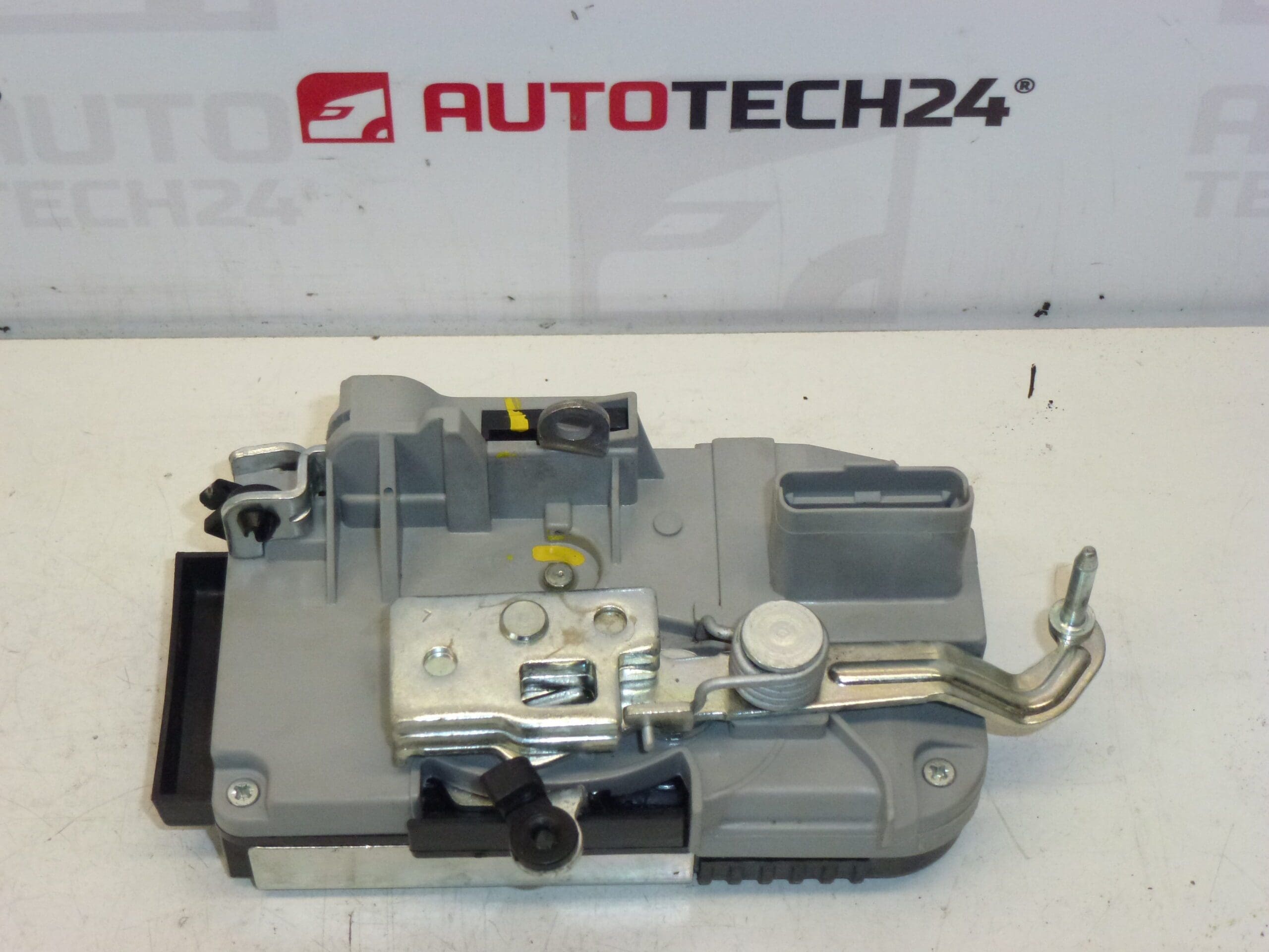 Fechadura elétrica da porta dianteira esquerda para Citroën/Peugeot 9135L4 - Image 2