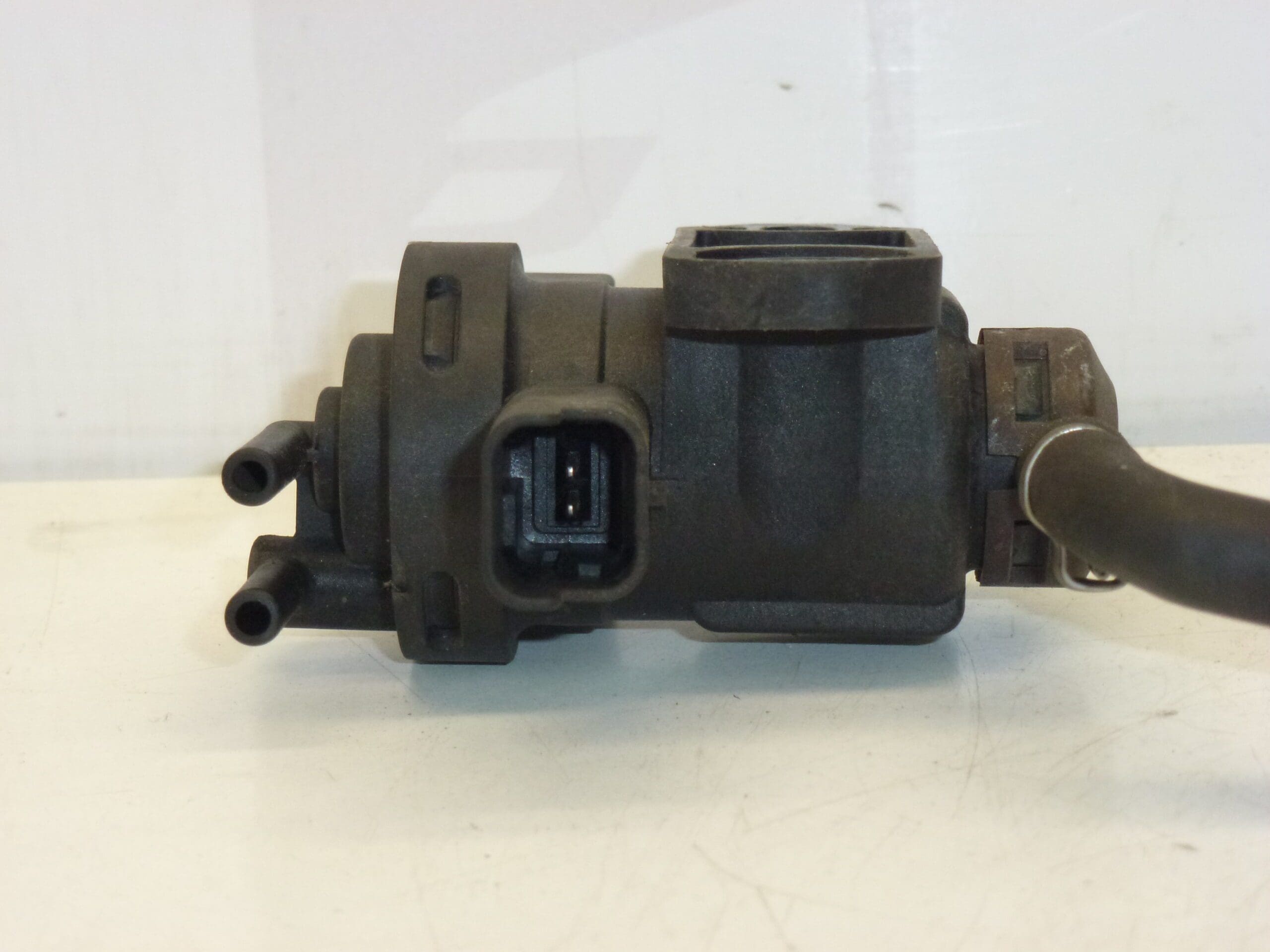 Válvula de Vácuo Citroën Bosch 0928400414 9635704380 - Image 2