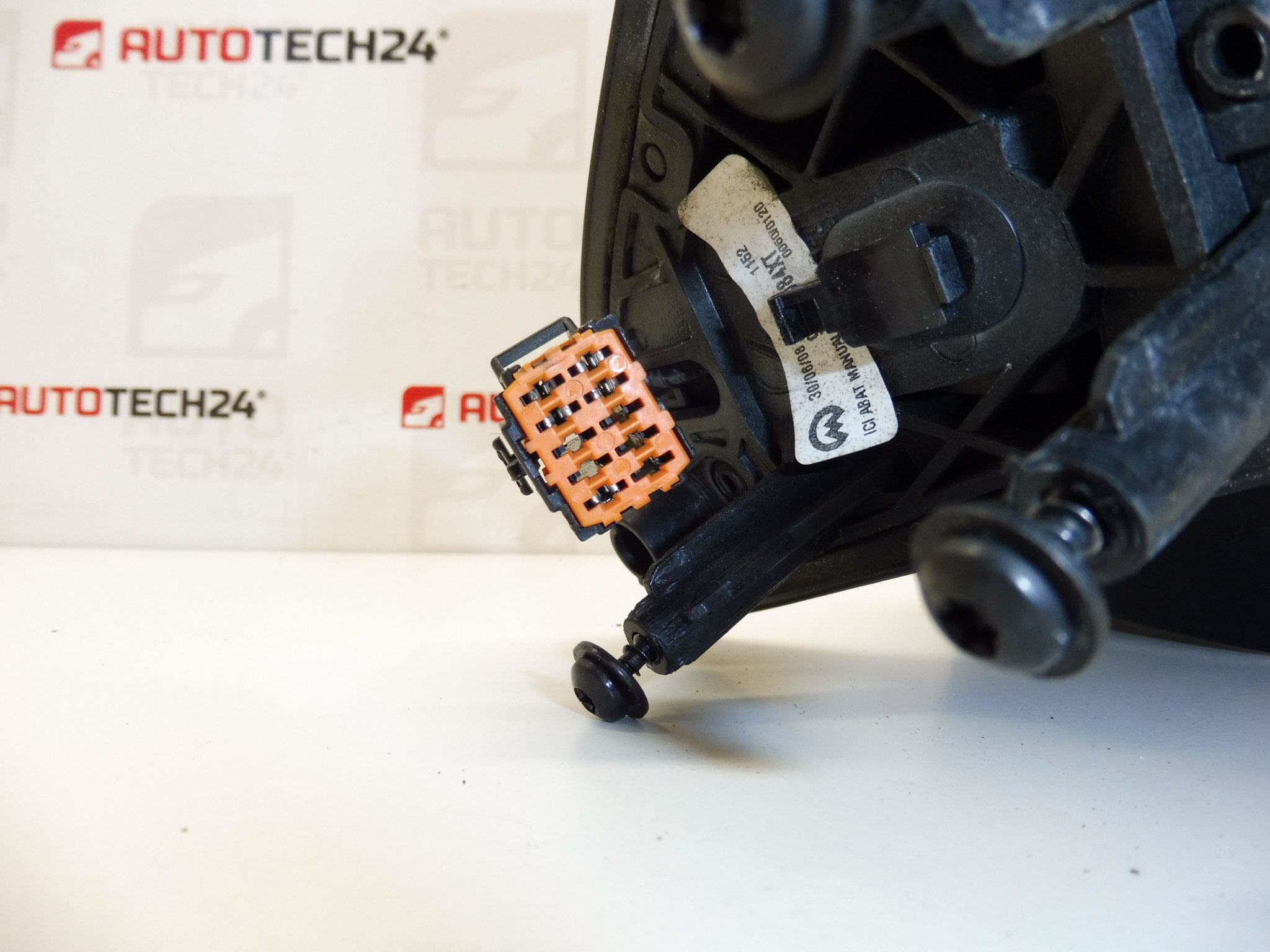 Retrovisor esquerdo EZRC Citroën Xsara Picasso 96570984XT 815350