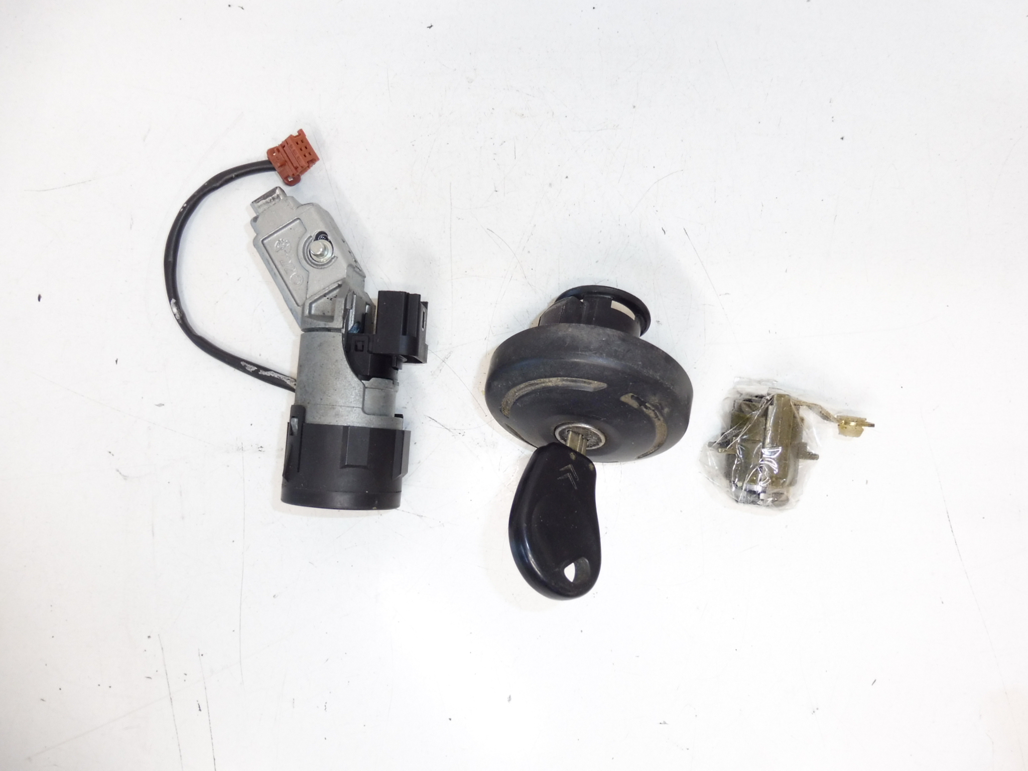 Conjunto de Fechaduras + 1 Chave Citroën C5 05-07 4162HE