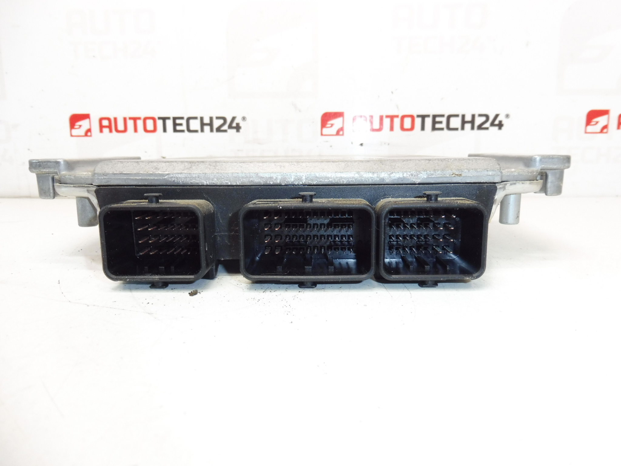 Unidade de Controle Bosch EDC15C2 2.2 HDI 0281011780 9657157080 1940G7