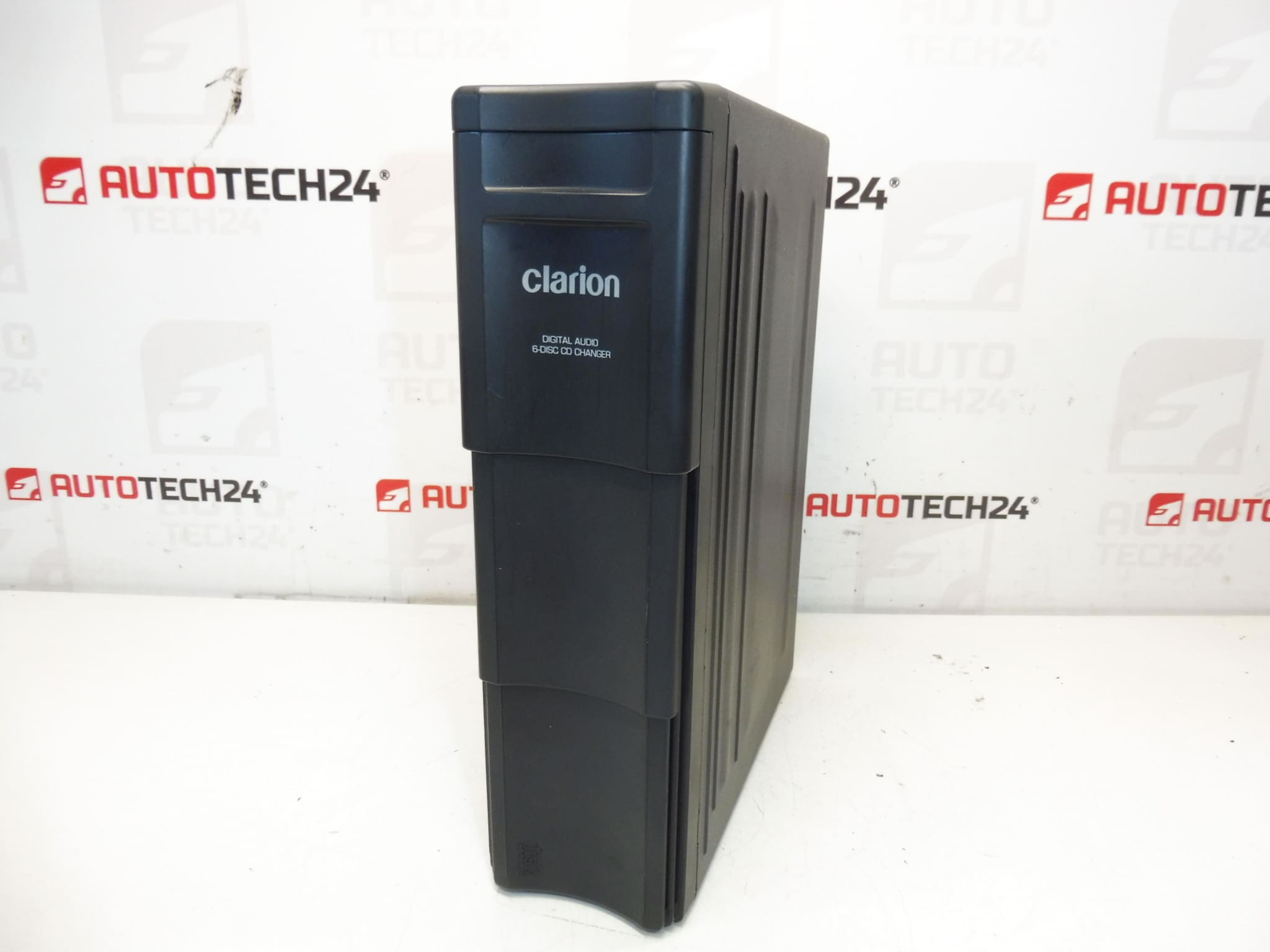 CD Changer Clarion Citroën Peugeot 9655260180 6564H1