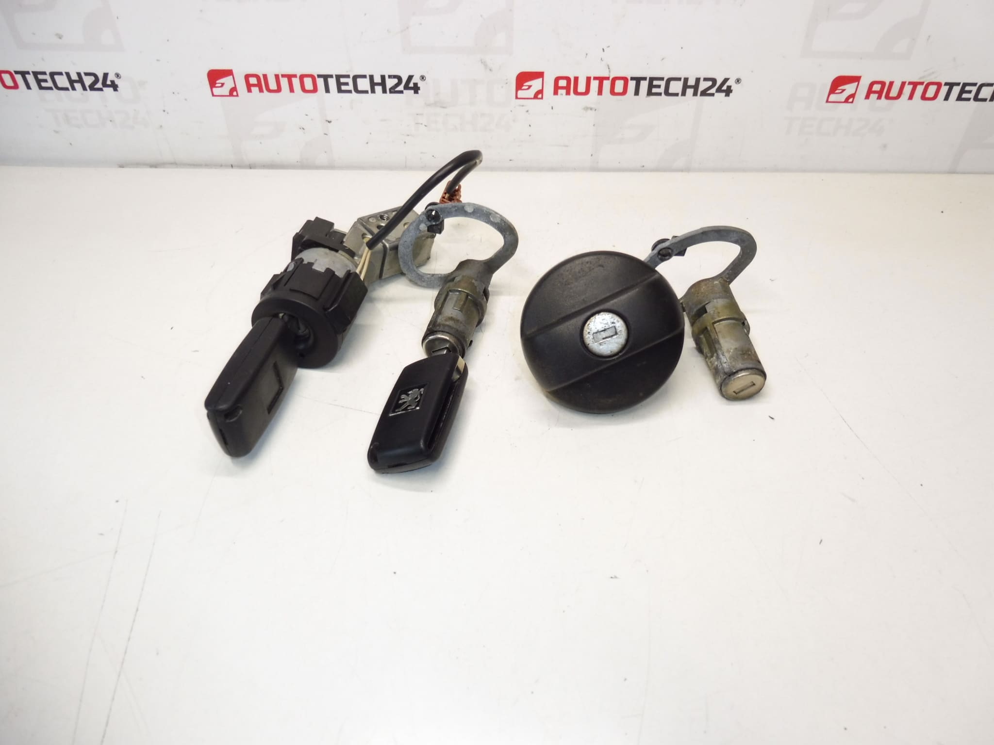 Conjunto de Citroën C8 Peugeot 807 + 2 Chave 4162kl