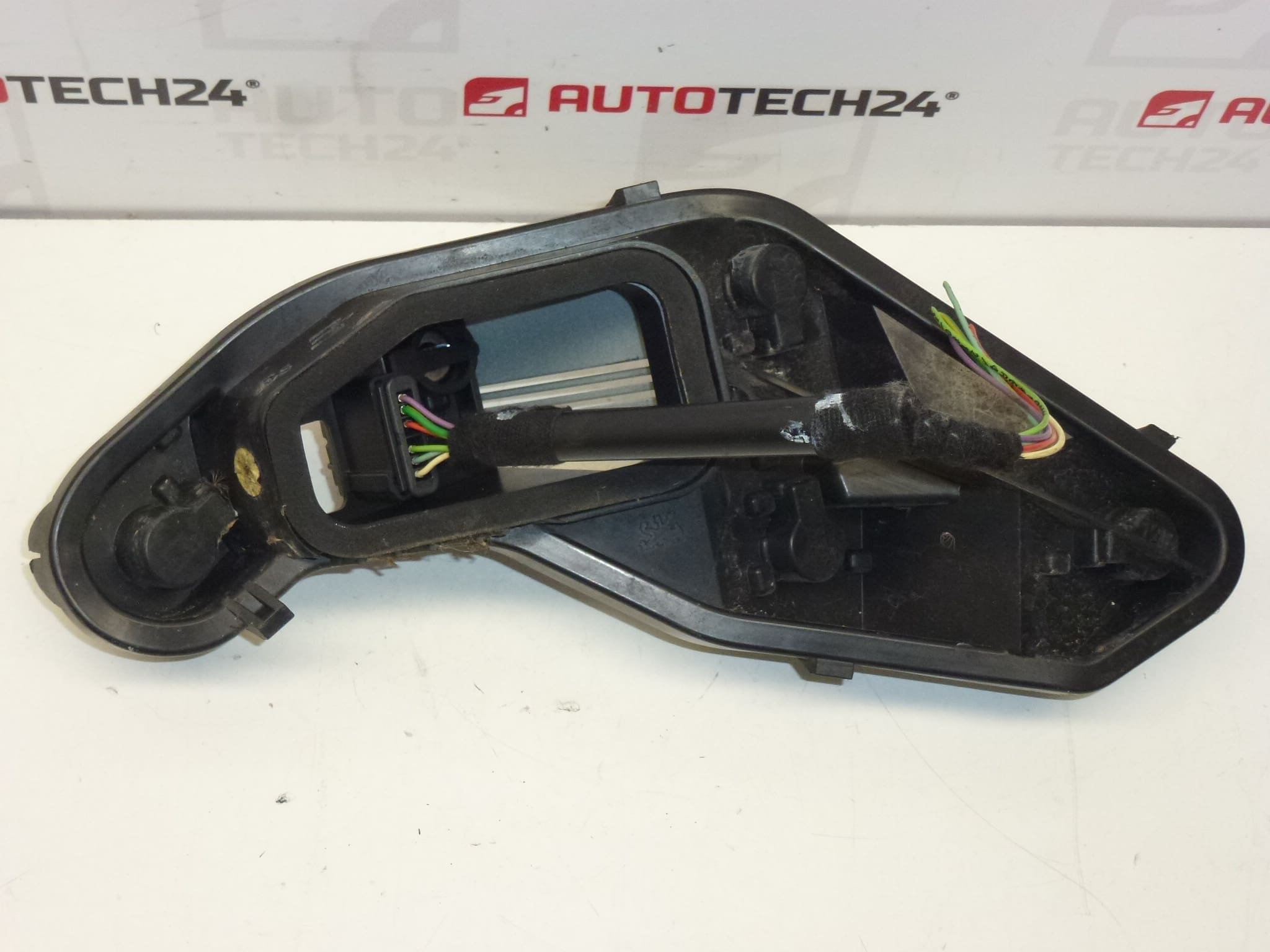 Soquete de Lâmpada Traseira Direita com Cabo Peugeot 207 6351Y7 - Image 2