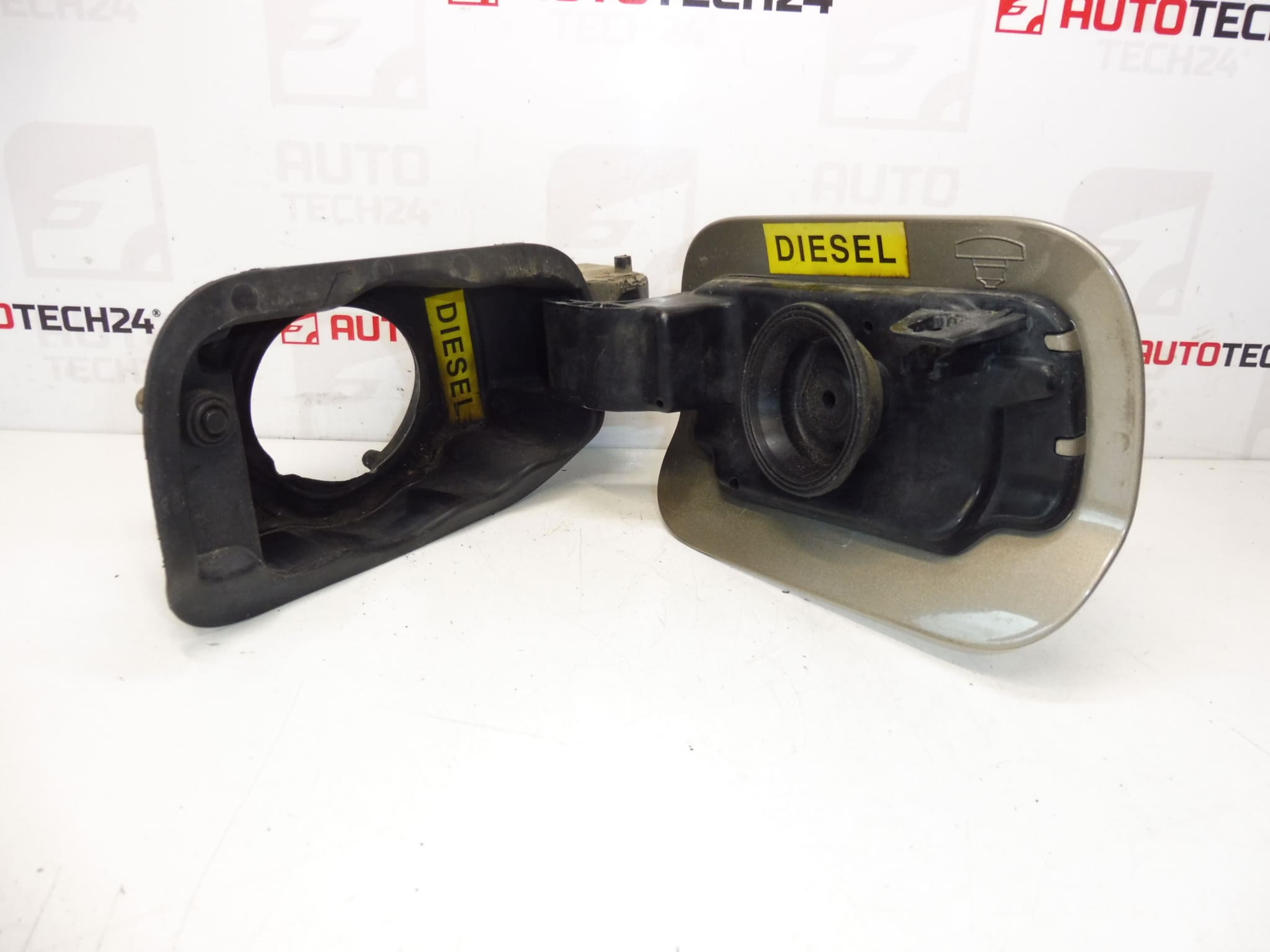 Tampa do Tanque KCHC Citroën C5 X7 Station Wagon 151898 1517G4 - Image 2