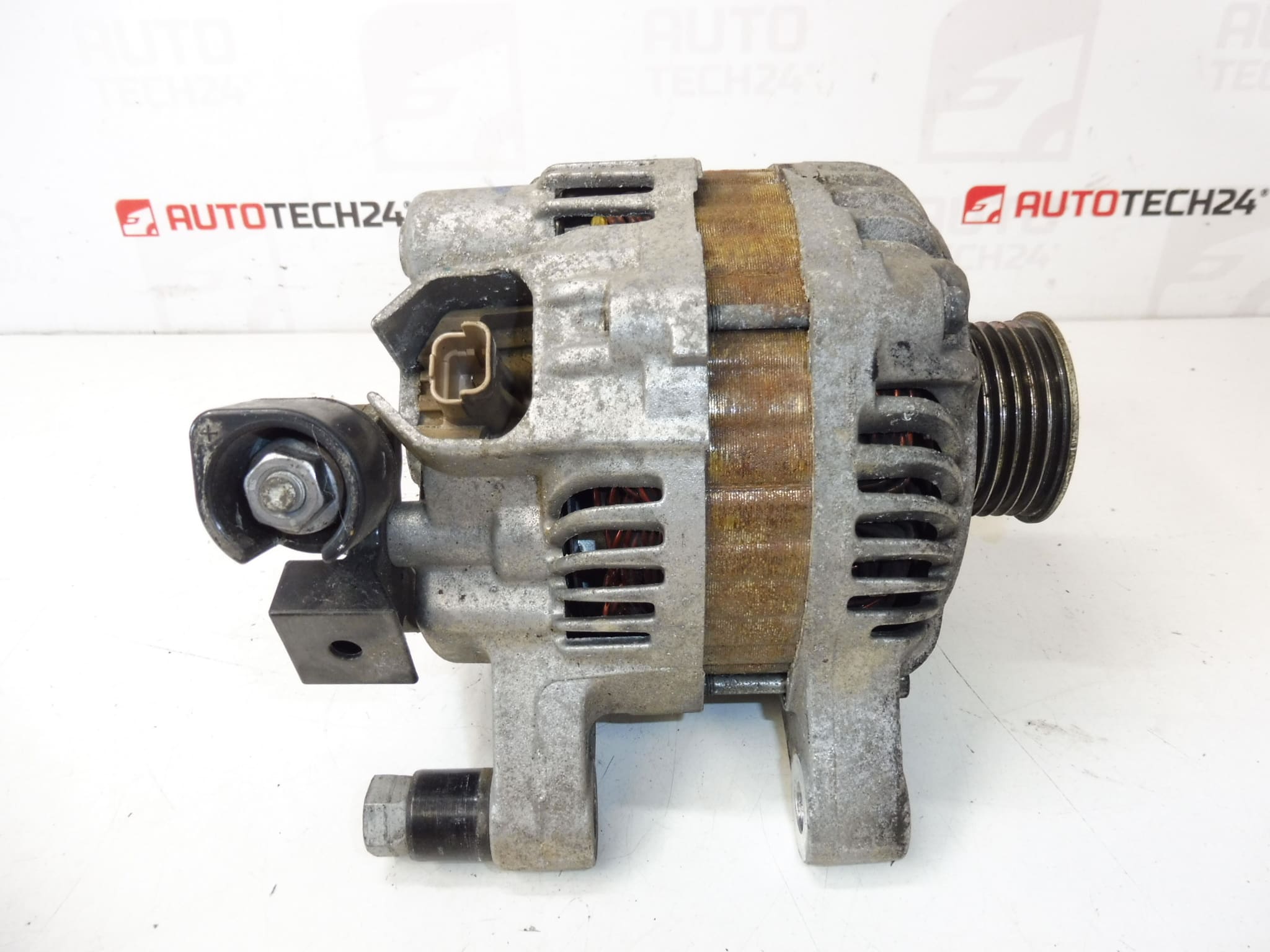 Alternador Mitsubishi CL8+ para Citroën e Peugeot 9666030280 - Image 2