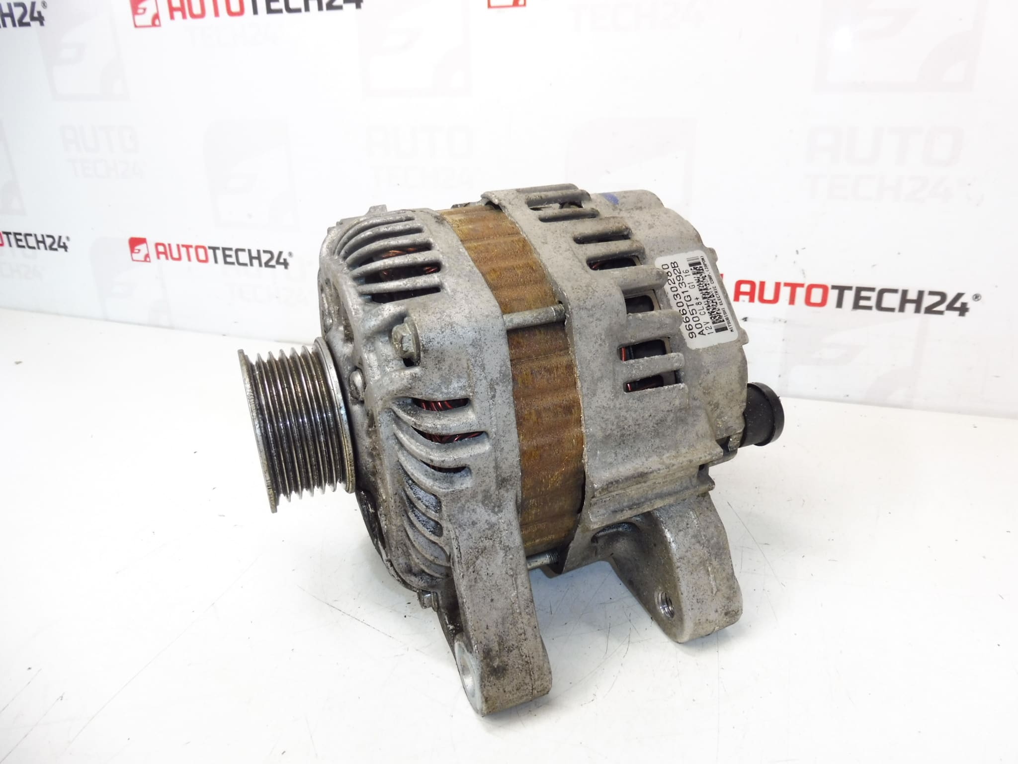 Alternador MITSUBISHI CL8+ Citroën Peugeot 9666030280