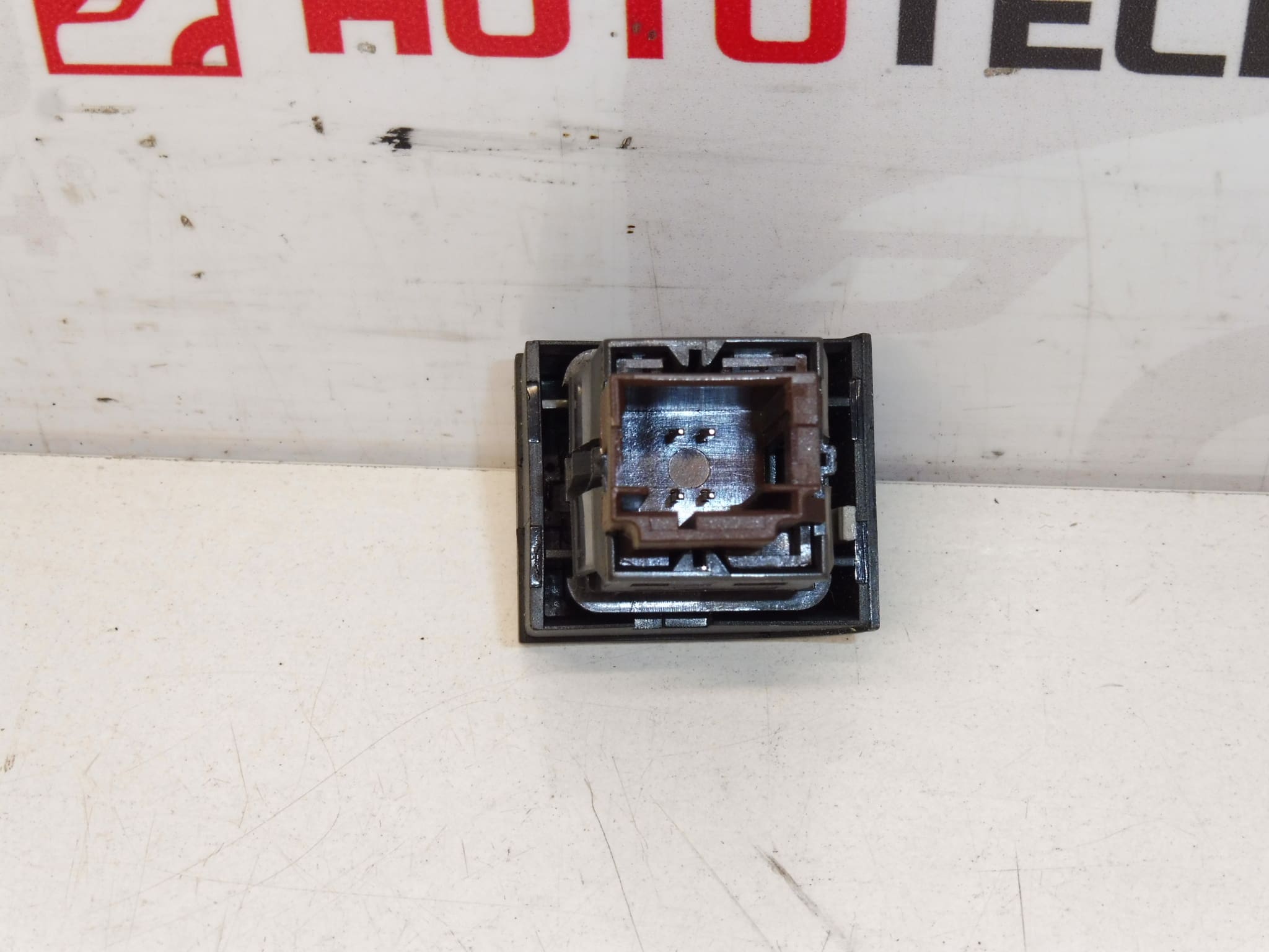 Interruptor ESP Peugeot 207 96522785XT 98110141XT 454922 - Image 2