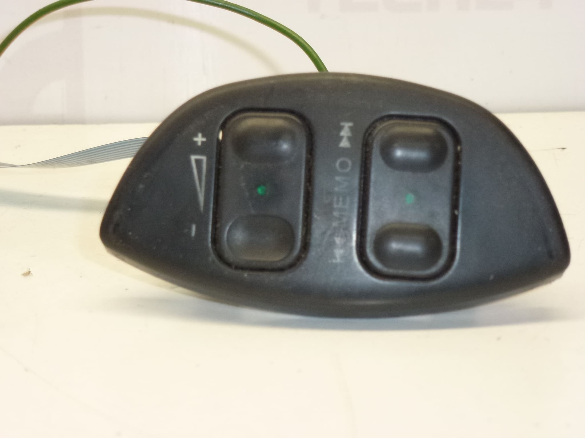 Controlador De Rádio No Volante Citroën Peugeot 4112FA - Image 2