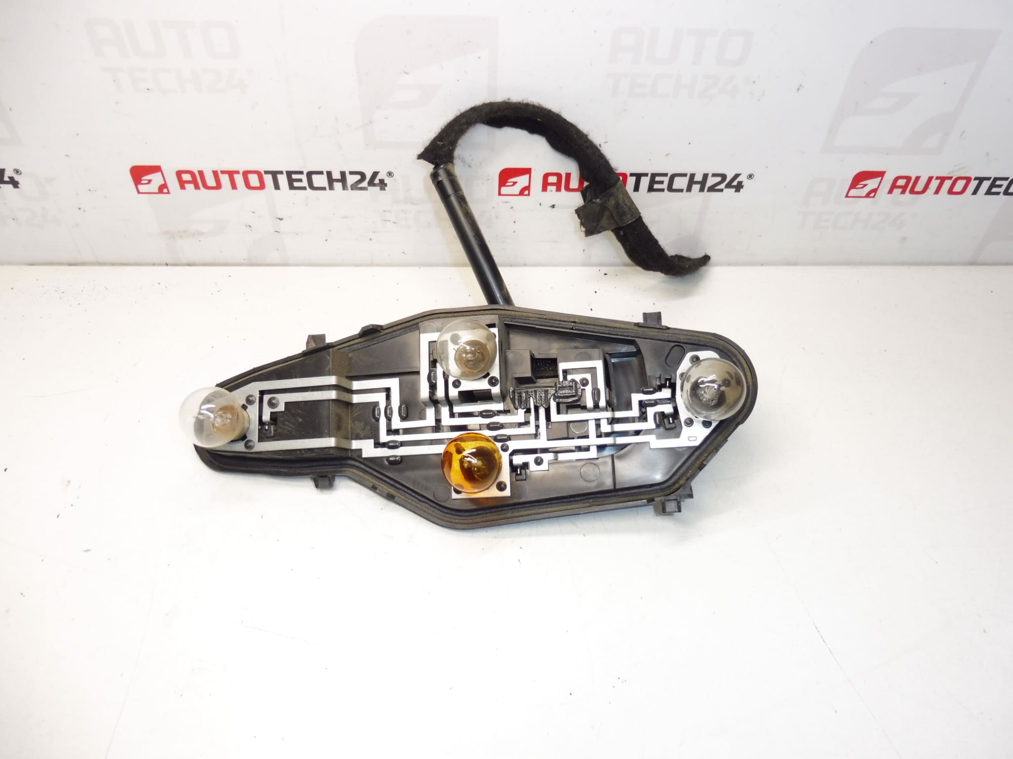 Grite os balas da luz traseira direita Peugeot Citroën 9677205480 9680607880