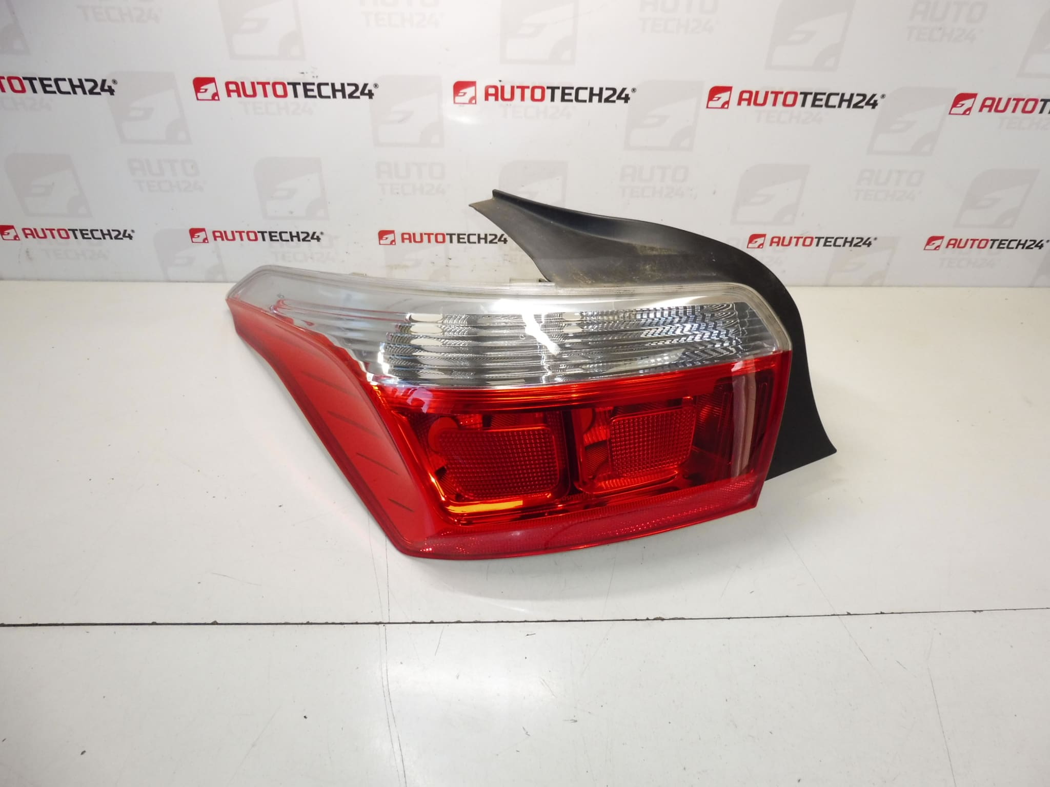 Luz traseira esquerda Citroën C-ELYSÉE 9674809080 9678544480