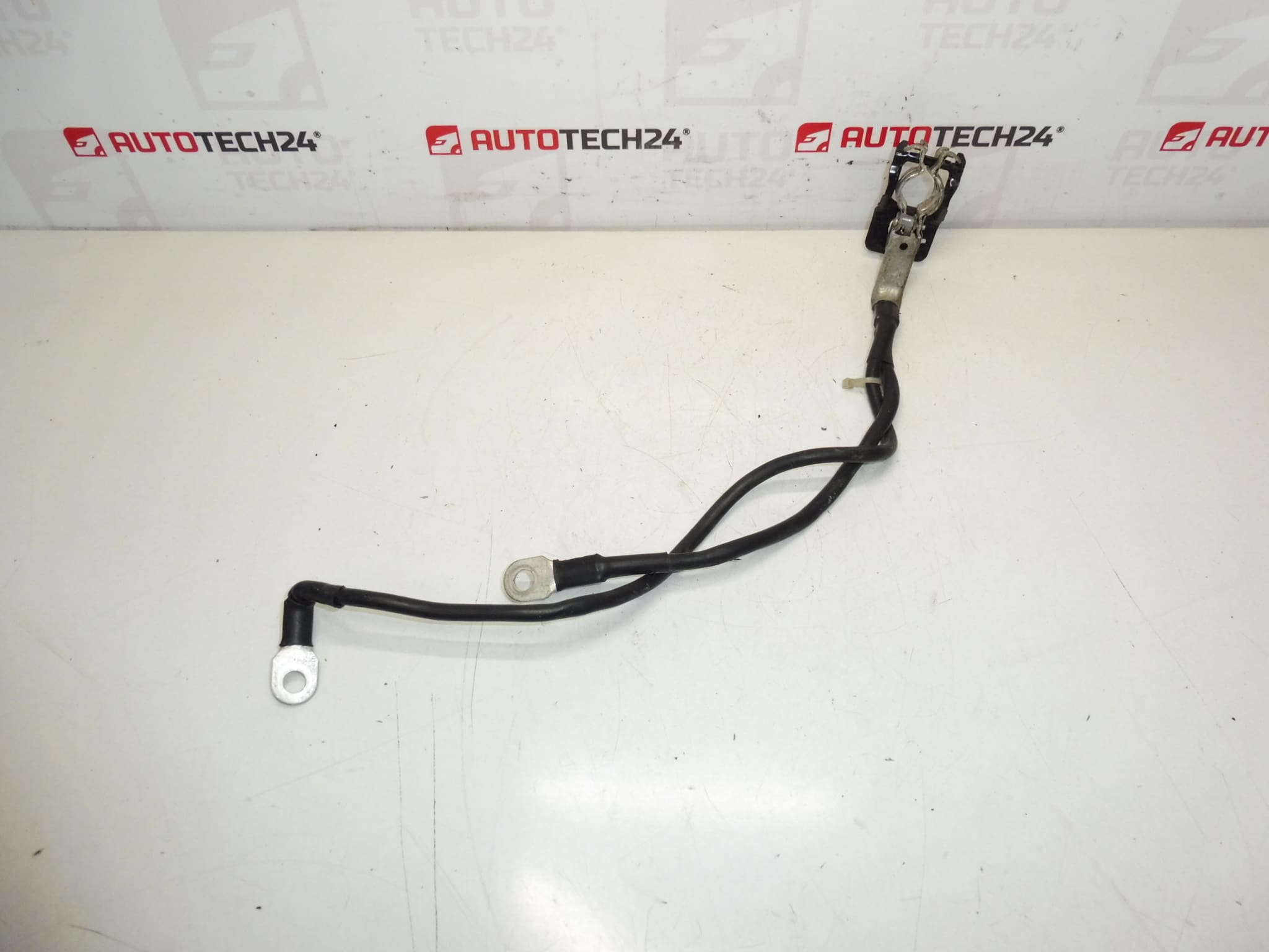 Um pacote positivo para a bateria Citroën Peugeot 1612229980